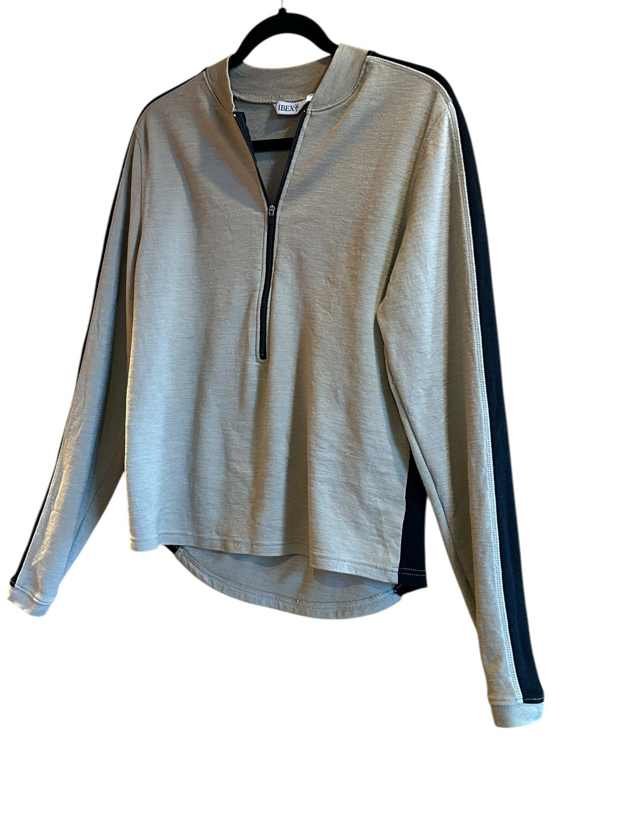 Ibex Womens Large Merino Wool Base layer Outdoor Hiking Camping Fishing 1/2 Zip