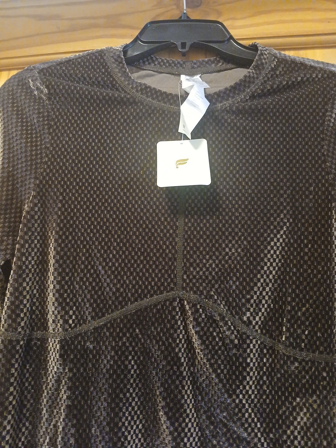 NWT Fabletics Athletic Top Womens Medium Cacao Velour Seamed Long Sleeve Brown