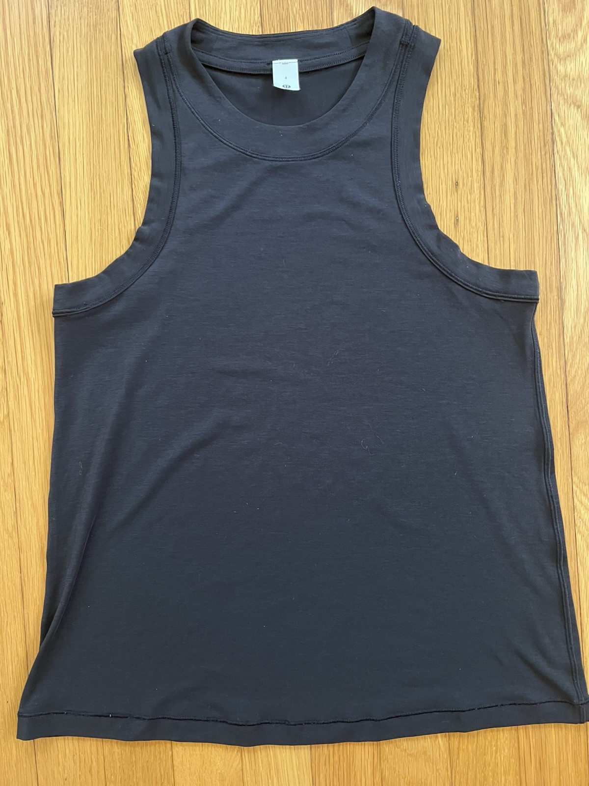 Lululemon Women’s Muscle Tank Size 4 Black Training Top