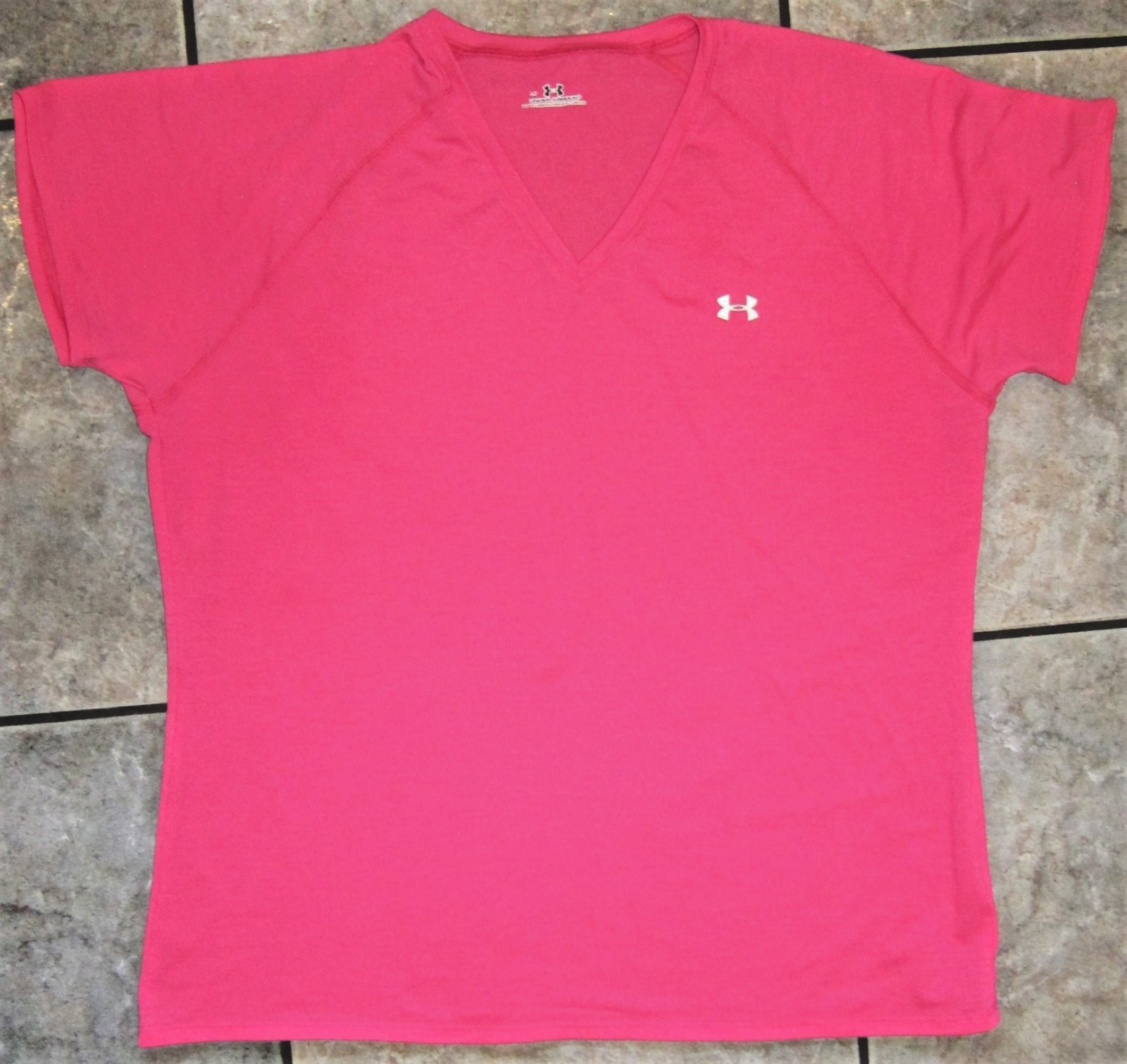Under Armour UA Hot Pink V-Neck SS Top Shirt – Women’s L Large