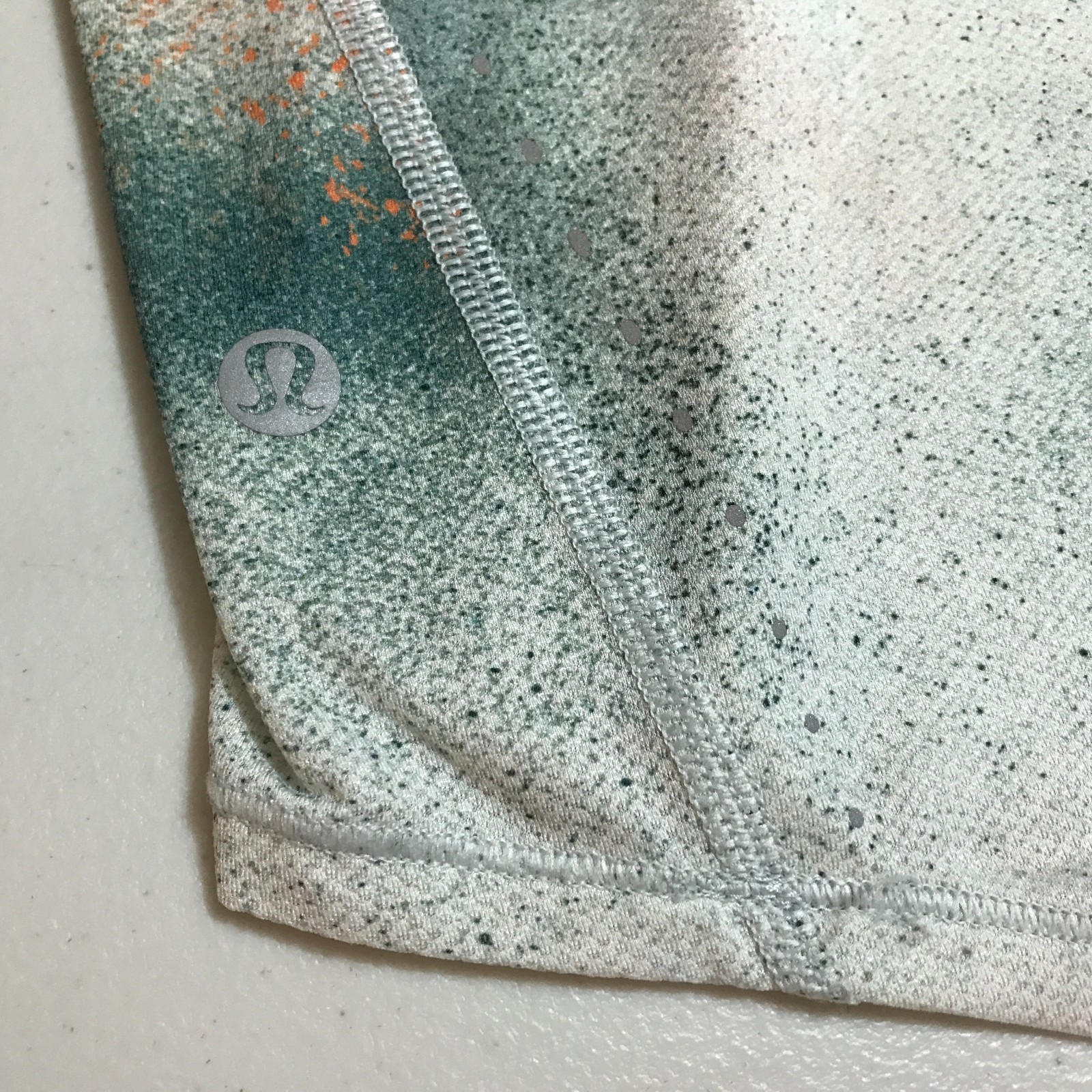 Lululemon Women’s Running and Training T-Shirt Spray Camo Silver Blue Multi 10
