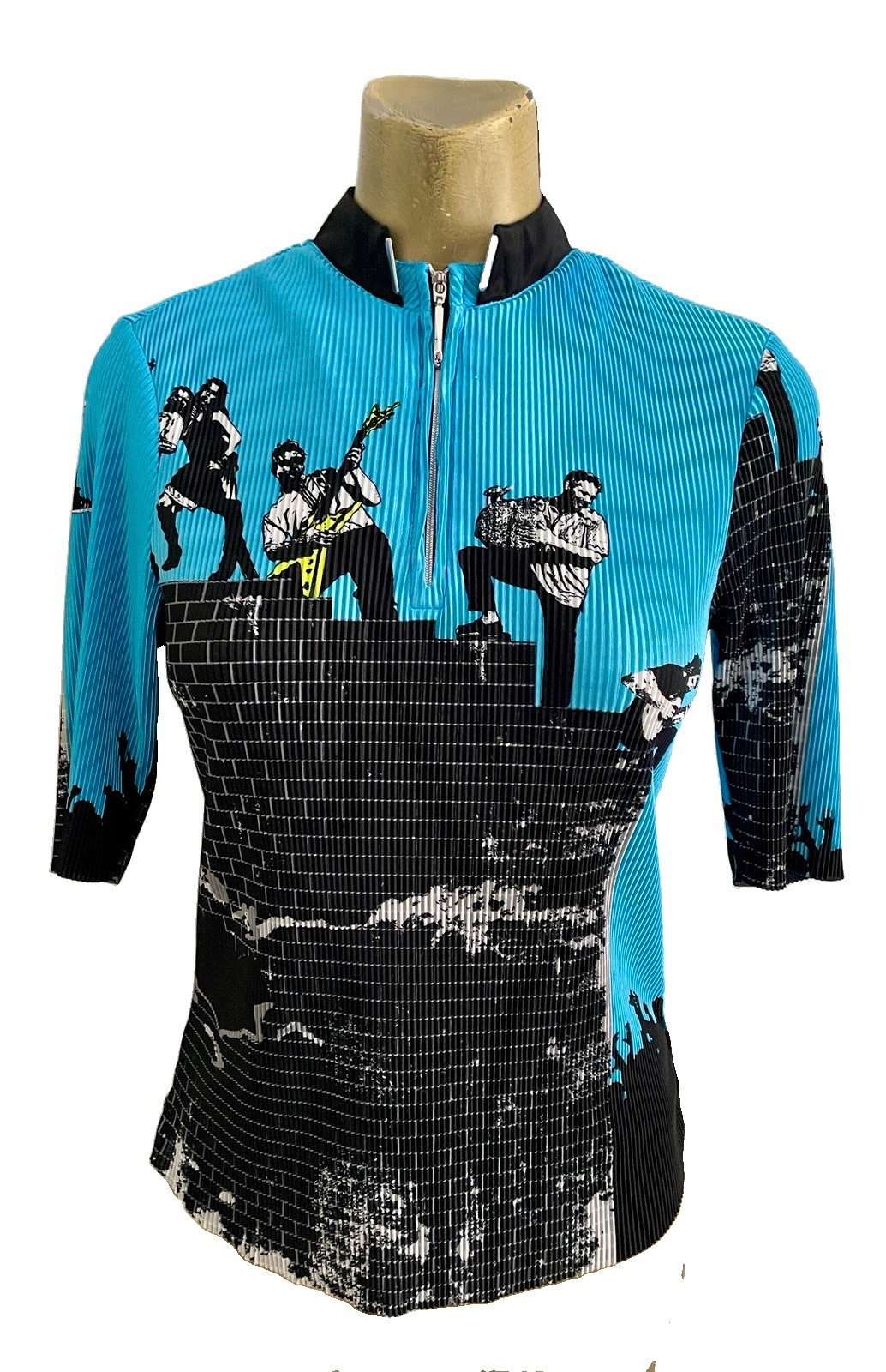 JAMIE SADOCK Cool ROCK BAND Print Athletic GOLF Tennis PICKLEBALL TOP Size Small