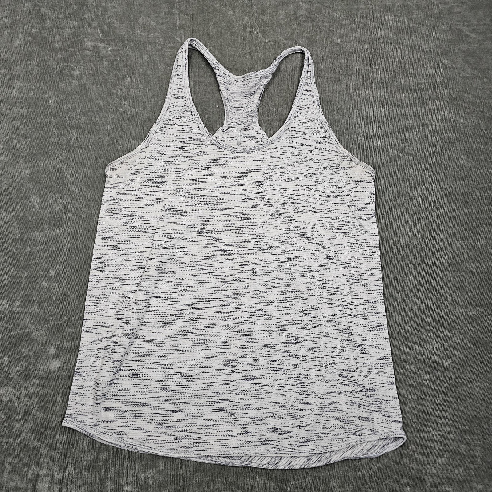 Lululemon Tank Top Womens Medium Gray Twist Back Racerback Athletic Yoga Gym