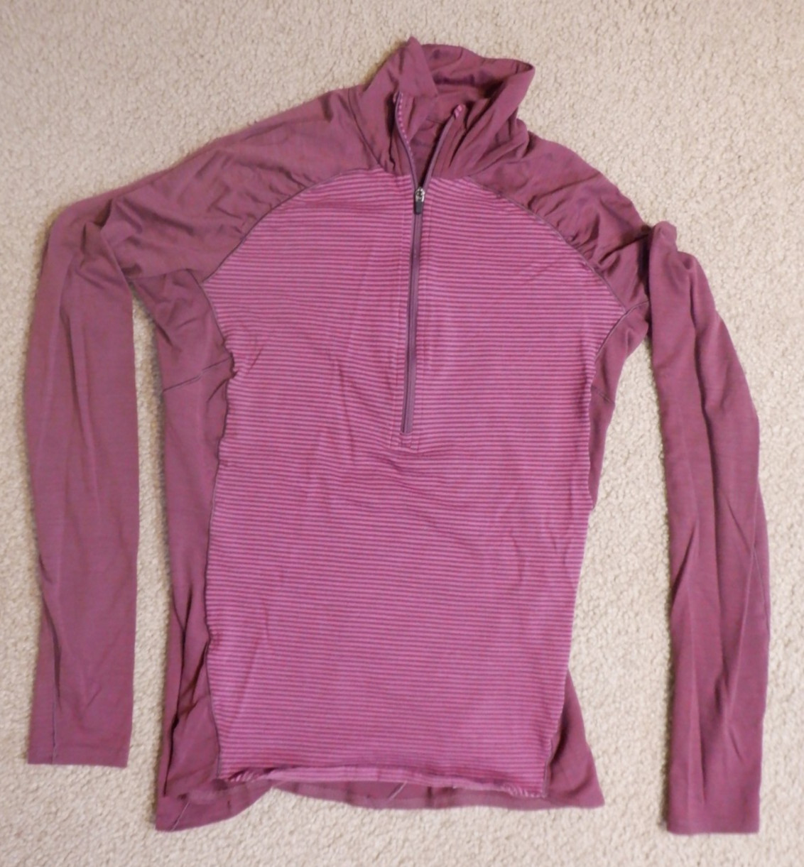 Patagonia 1/2 Zip Long Sleeve Shirt Striped. Merino Wool/ Polyester .Womens M