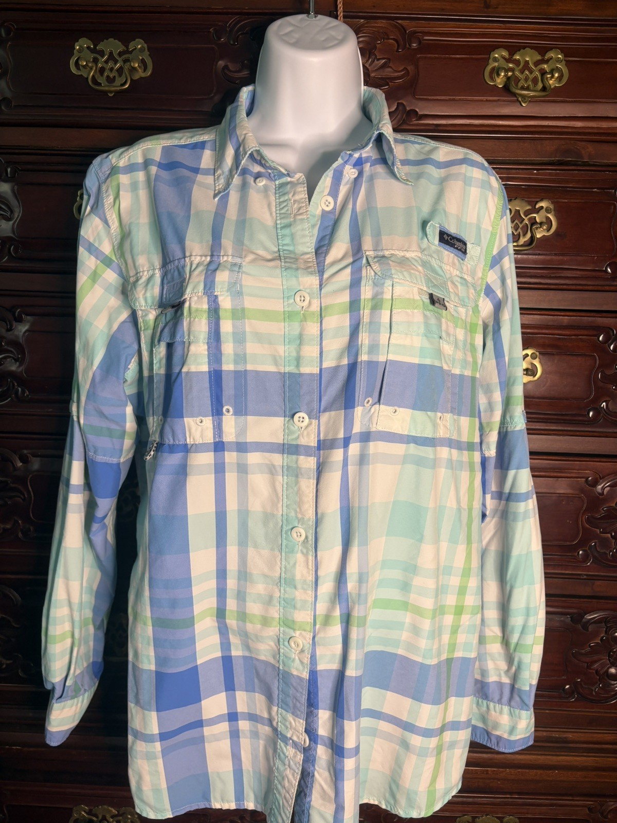 Columbia Women’s PFG Super Bahama™ blue plaid, vintage back fishing Shirt Sz L
