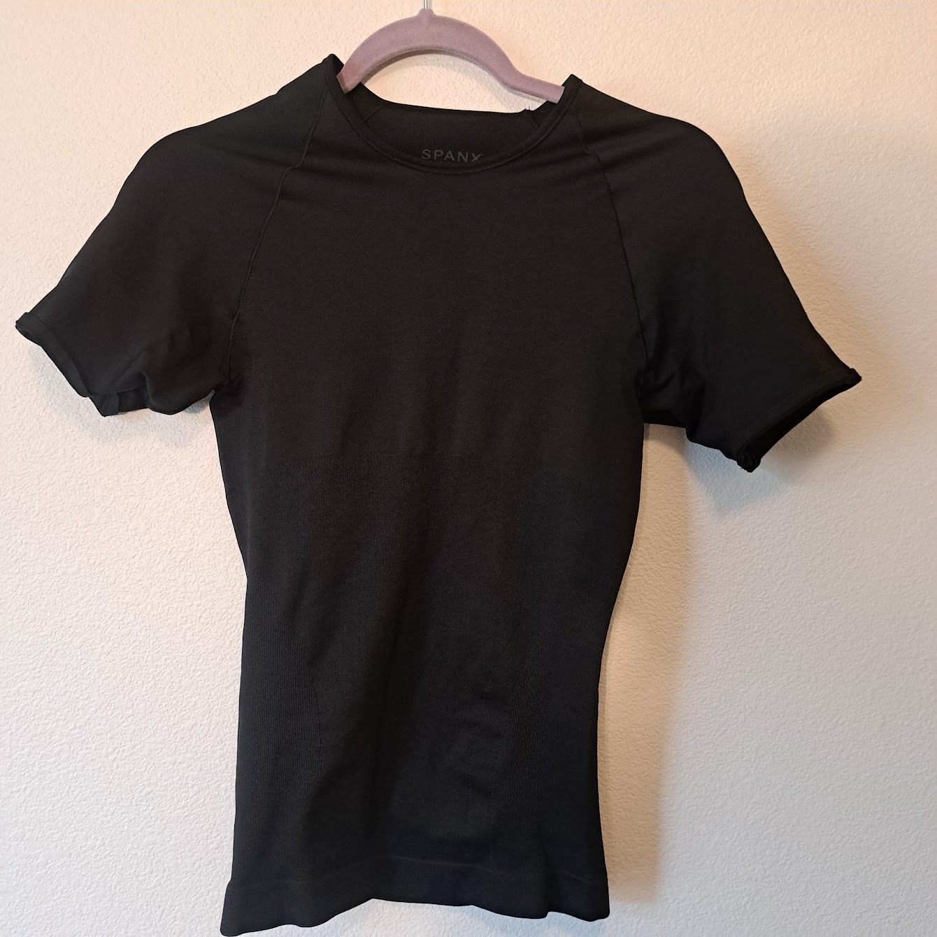 Spanx Zoned Performance Undershirt Black Short Sleeve Compression Top XL
