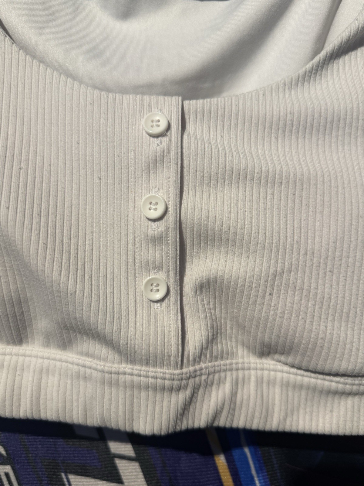 Alo White Ribbed Cropped Button-Front Scoop Neck Short Sleeve Top Womens S
