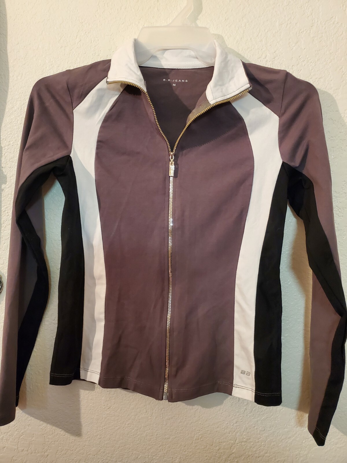 B.B. Jeans Grey and White Workout Sweater (NEW SIZE M)