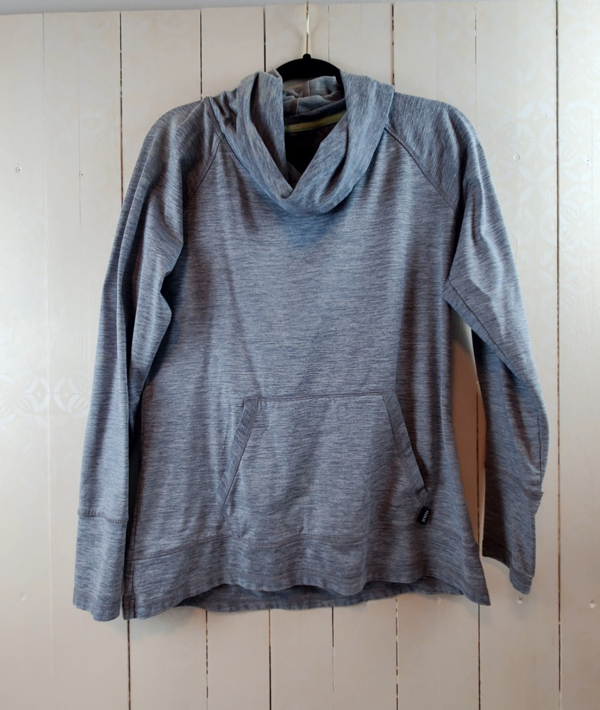 NWT Womens Gray Moisture Wicking Flannel Fleece Lined Hiking Mock Turtleneck Top