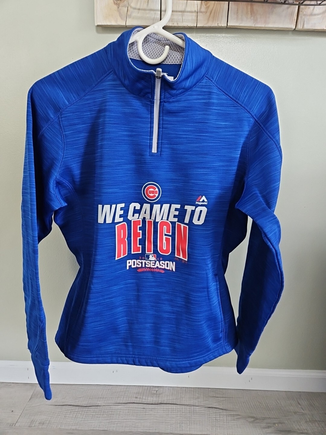 Womens Majestic Therma Base Authentic Cubs”We Came To Reign”Blue Sweater” Size S