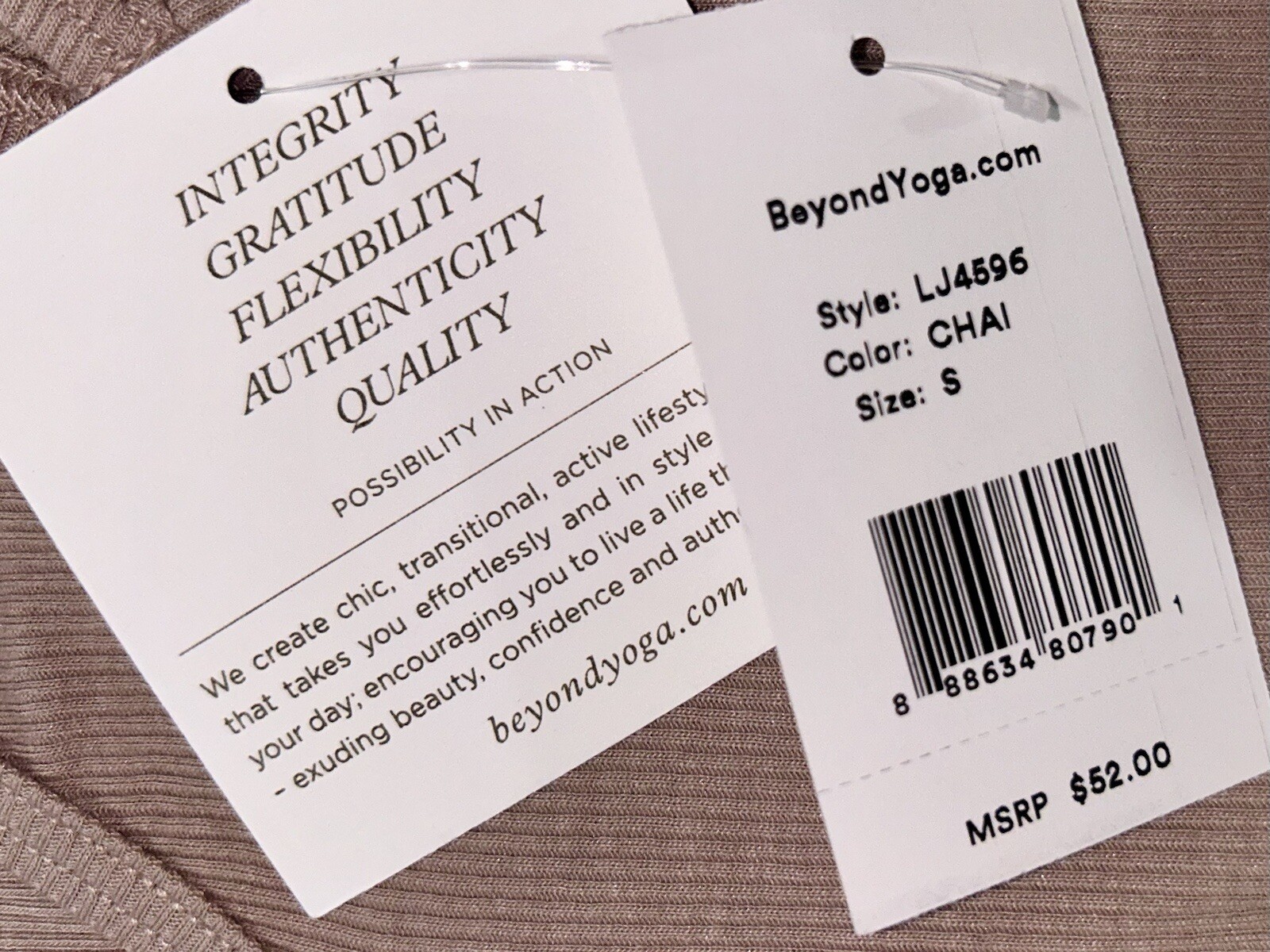 NWT🪩BEYOND YOGA🪩SMALL🪩RIBBED DEEP V NECK TANK🪩CHAI HEATHER🪩STRETCHY & SOFT