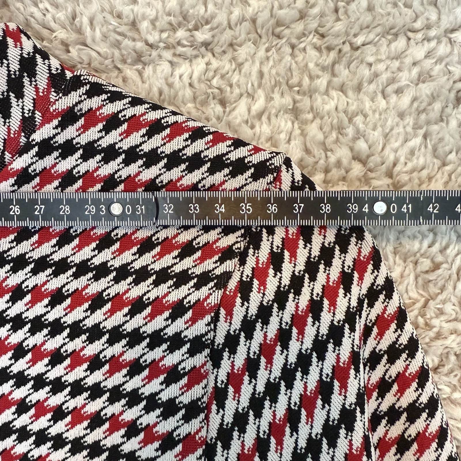 Fabletics Camryn Houndstooth Long-Sleeve Top Women Size Med Red Green Black Ski