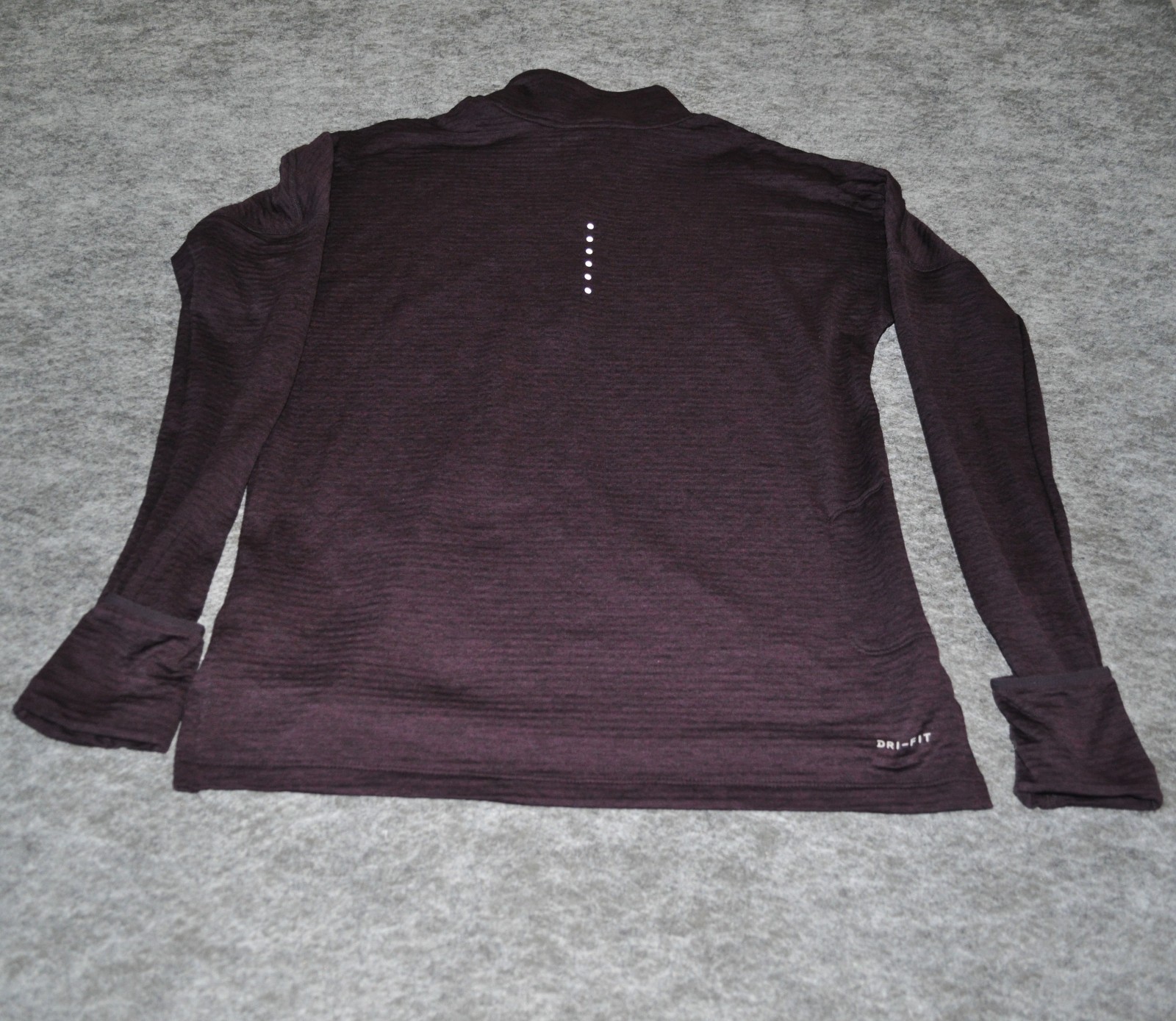 NIKE Dri-FIT Sphere Element Running Top Women’ 1/4 Zip Long Sleeve Size S Purple