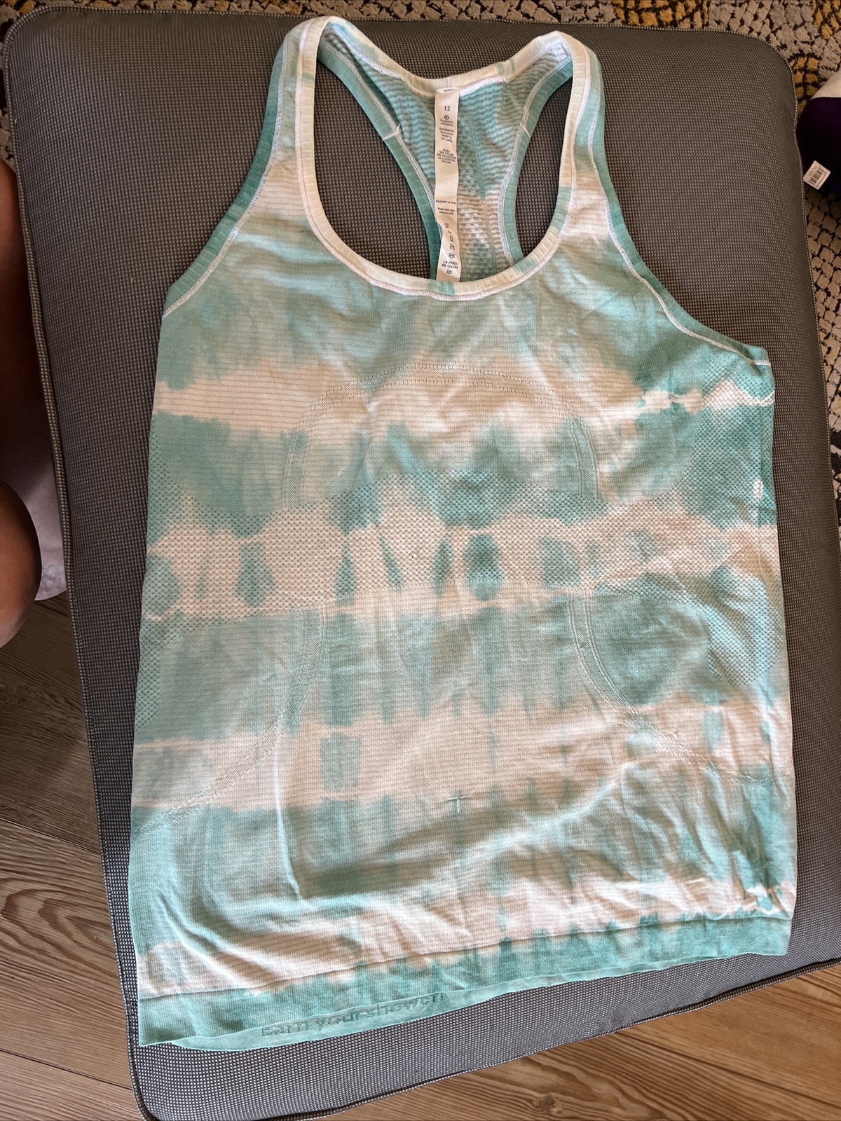 Lululemon Swiftly Tech Racerback Tank Top Sz 12 Tranquil Blue/White Tie Dye