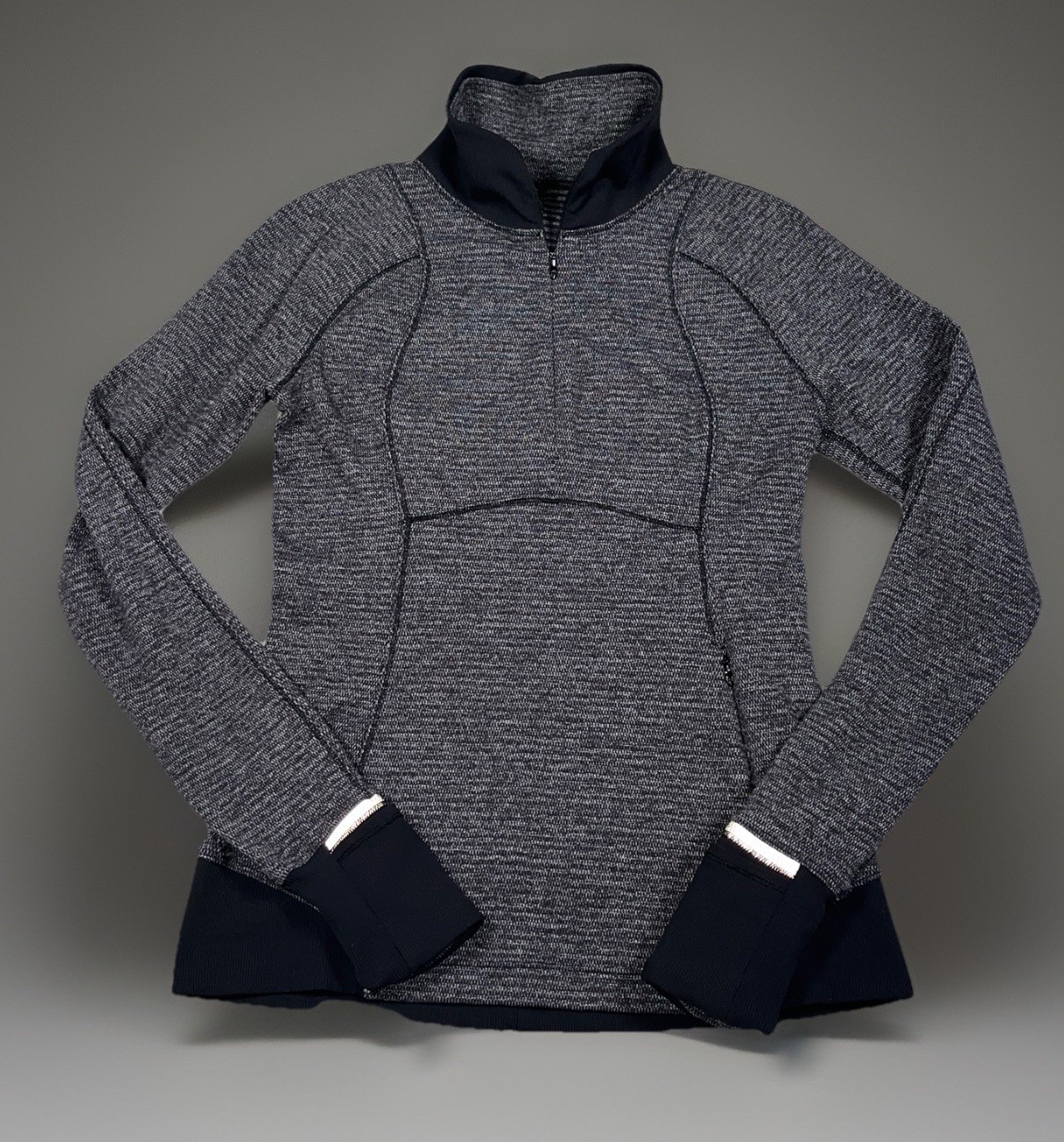 Lululemon Runderful 1/2 Half Zip Pullover Womens Size 6 Reflective Thumbholes