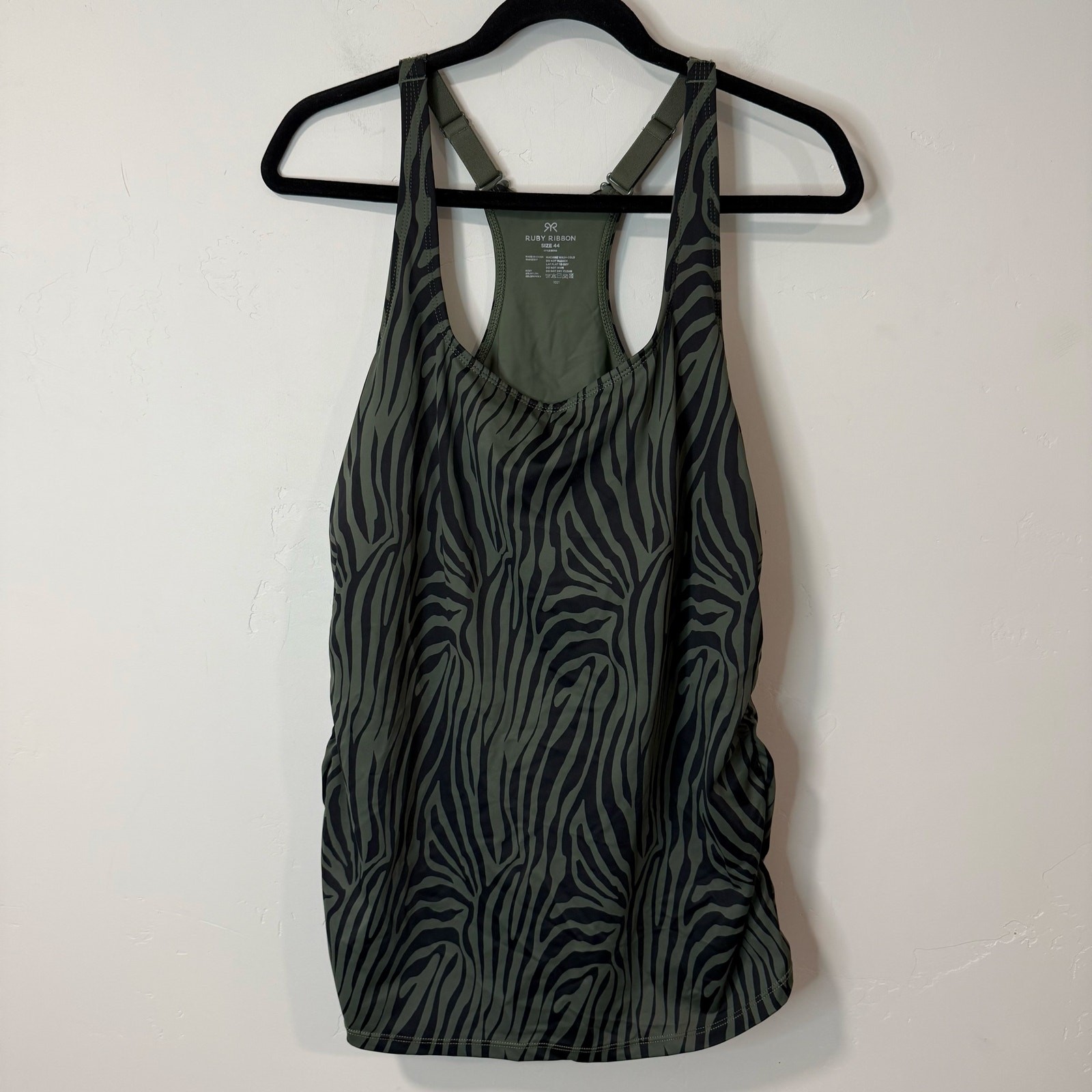 Ruby Ribbon Women’s Sports Tank Racerback Square Neck Black Green 44