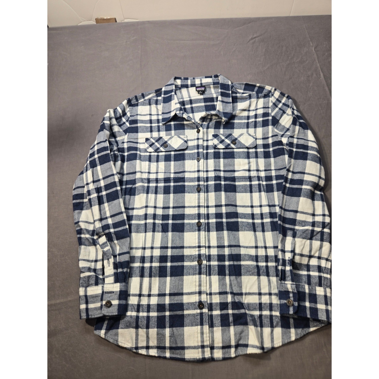 Patagonia Womens XL Blue White Plaid Organic Cotton Flannel Button Down Shirt
