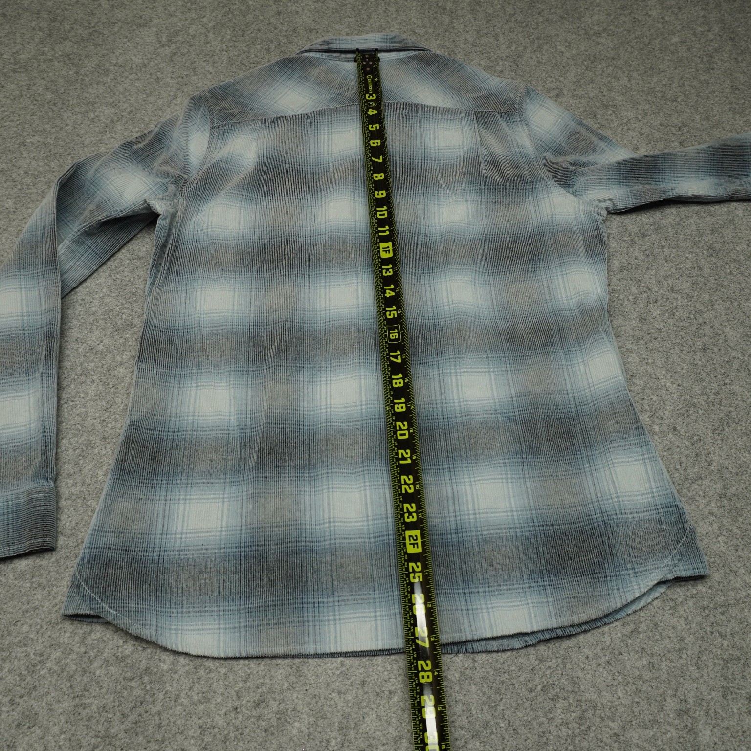 Island by Basic Options Women’s Blue Plaid Cotton Button-Up Shirt M
