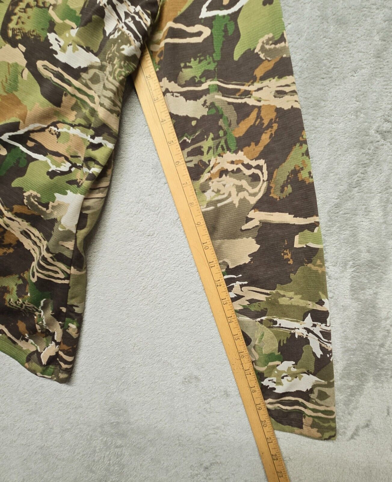 Under Armour Threadborne Top Womens Extra Large Green Camo Lightweight Heat Gear