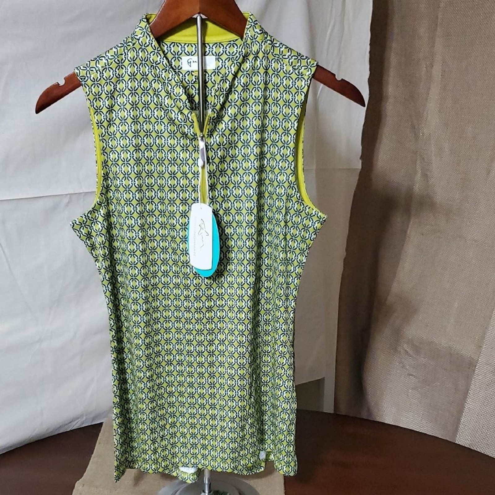 Greg Norman Play Dry NWT Sleeveless Patterned Tank -Kiwi Green/navy Size Small