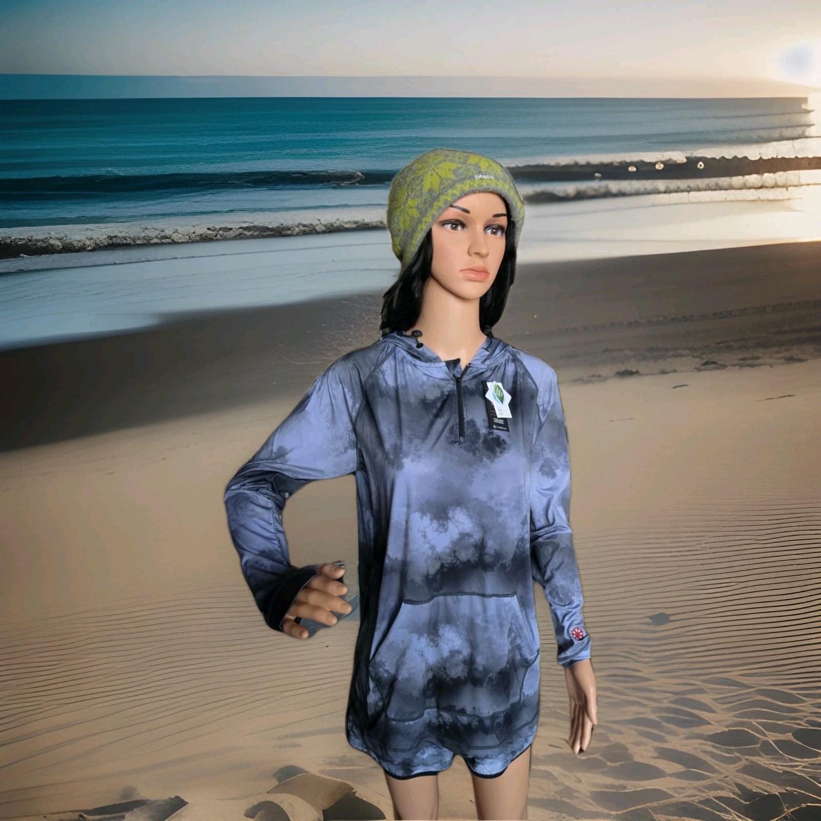 Women’s L Long Sleeve Rash Guard Swim Shirt Hooded Black/White CG habitats NWT