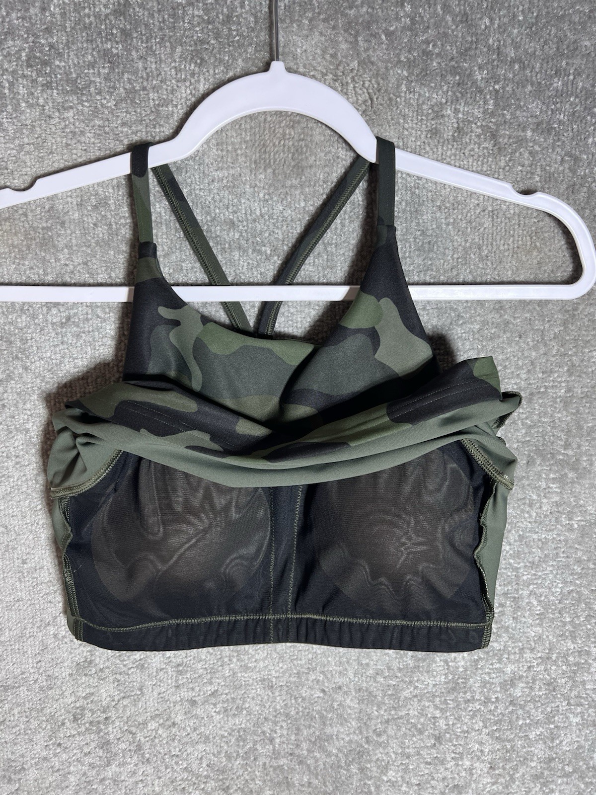 Old Navy Active PowerSoft Camouflage Cropped Tank Top Womens Size M Green Camo