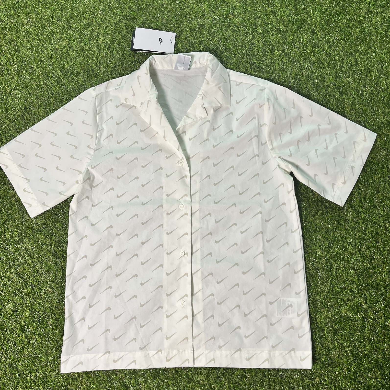 Nike Women’s Woven Short Sleeved Shirt White Size XS DV7930-133