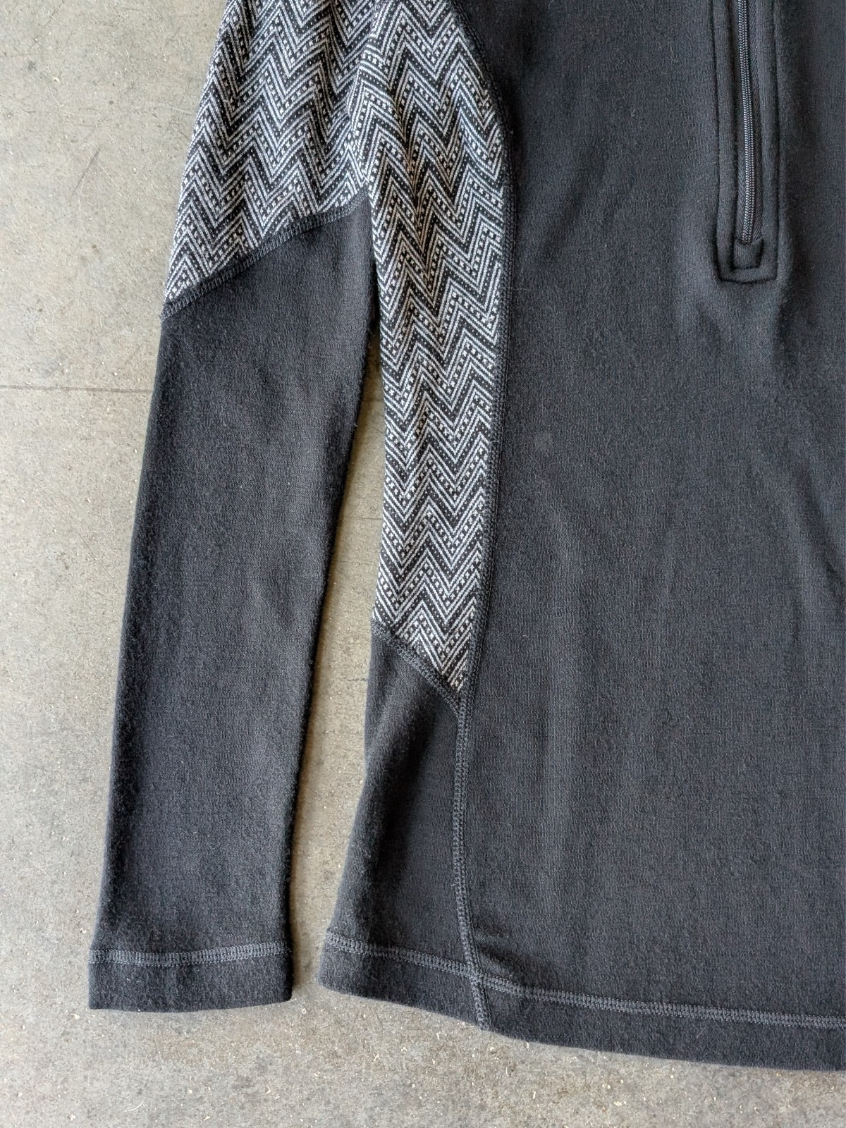 Smartwool Merino Wool Half Zip Black Gray Patterned Long Sleeve Top small