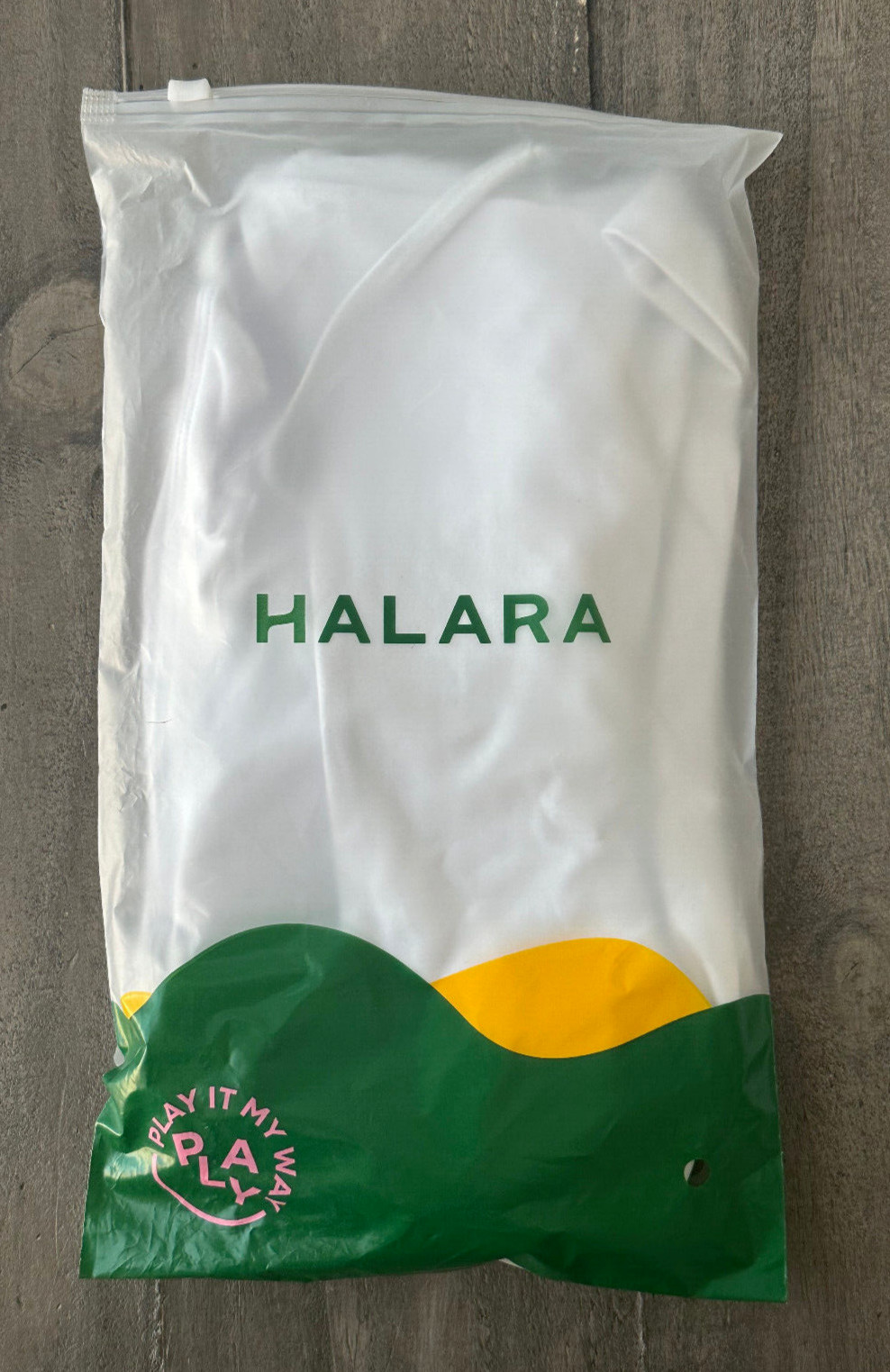 Halara Women’s Basic Padded Workout Cropped Tank Top White Size Small