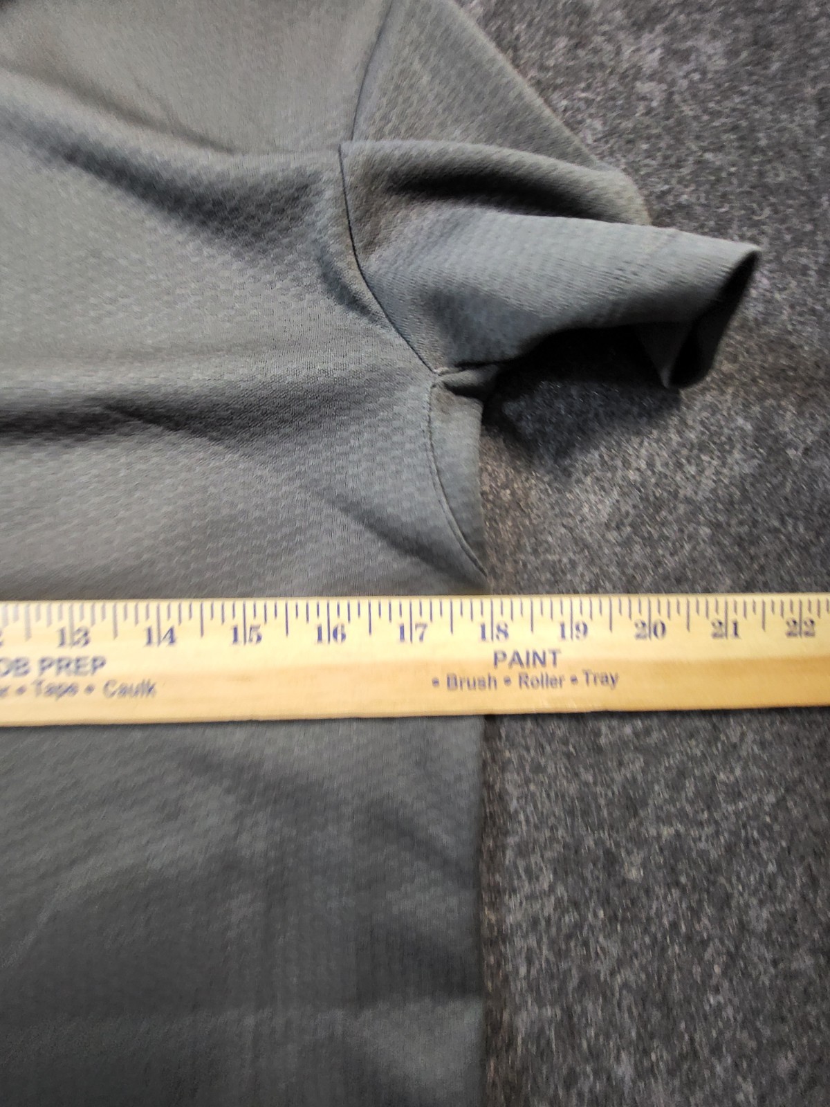 Nike Dri-Fit 1/4 Zip Short Sleeve Pullover Activewear Women’s Medium Dark Gray