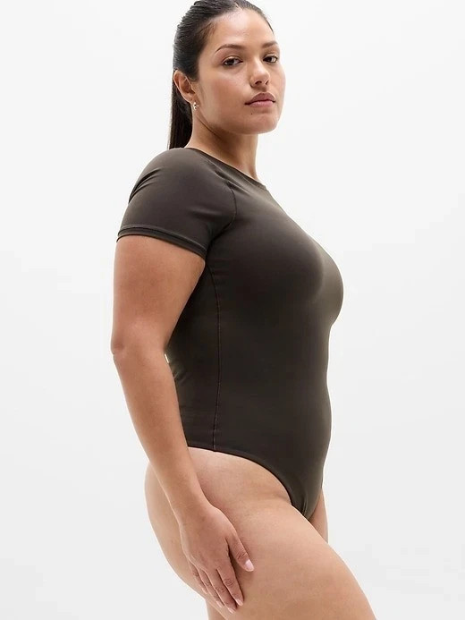 Athleta M MEDIUM Bodysuit Truffle Brown BodyMove Short Sleeve Crew Top Thong NWT