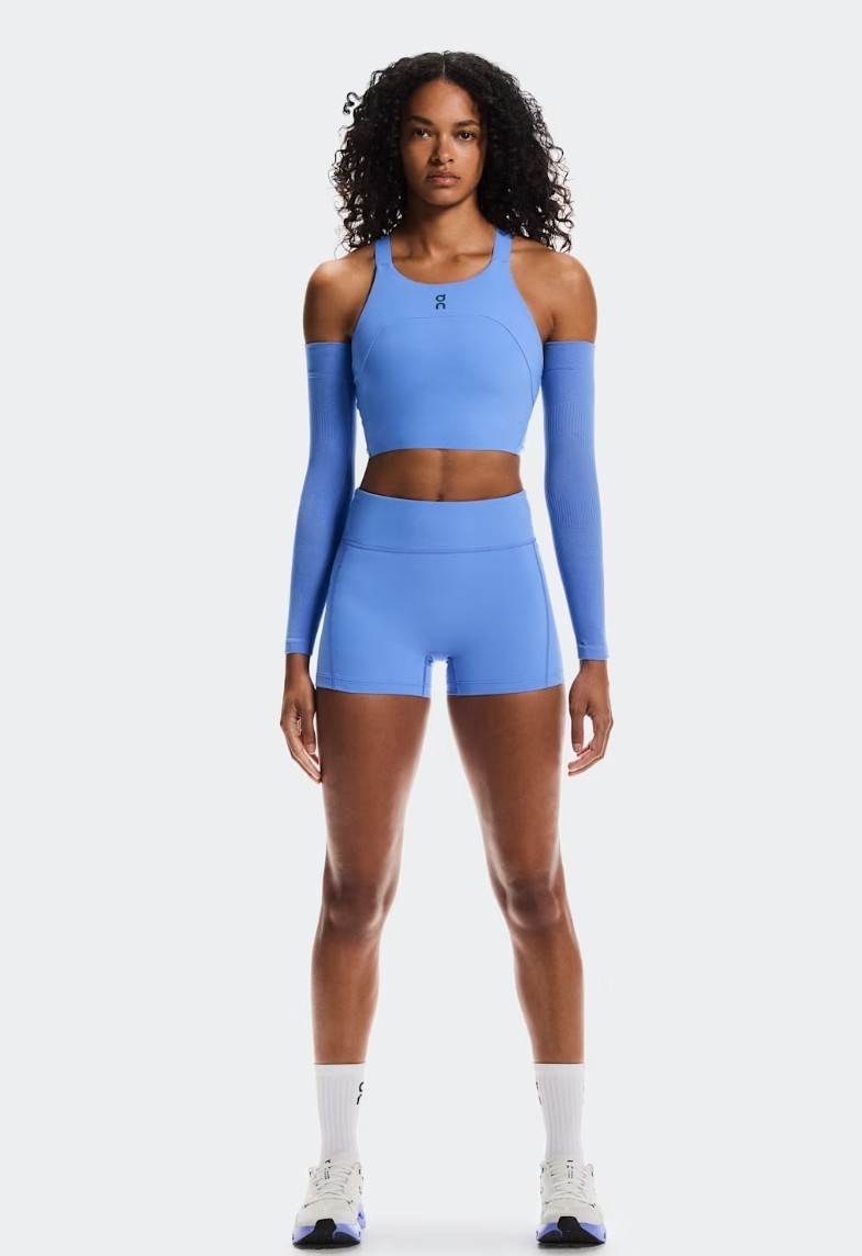 On Women’s Performance Crop Small NWT