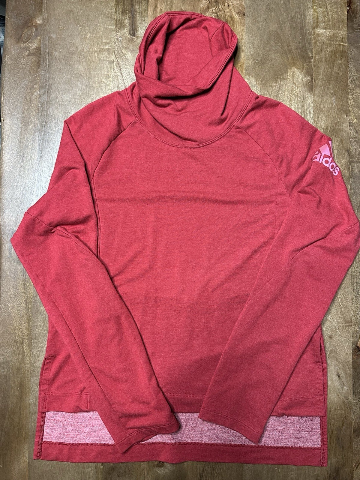 Adidas Cozy Comfort Women’s Top, Size Small, EUC