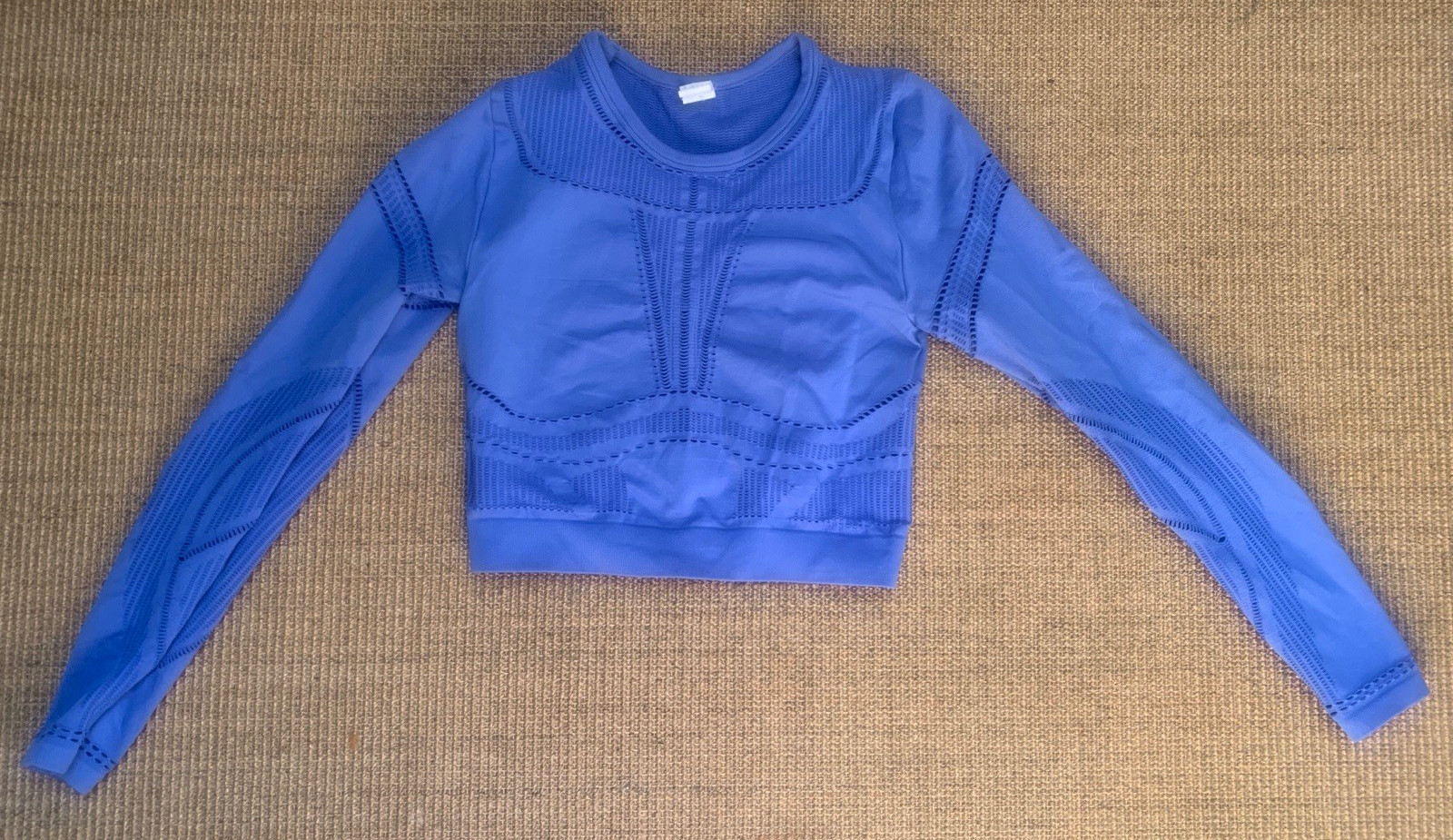Fabletics Stretch Nylon Elastane Blue Crop ActiveWear Top Hot Yoga Size Medium