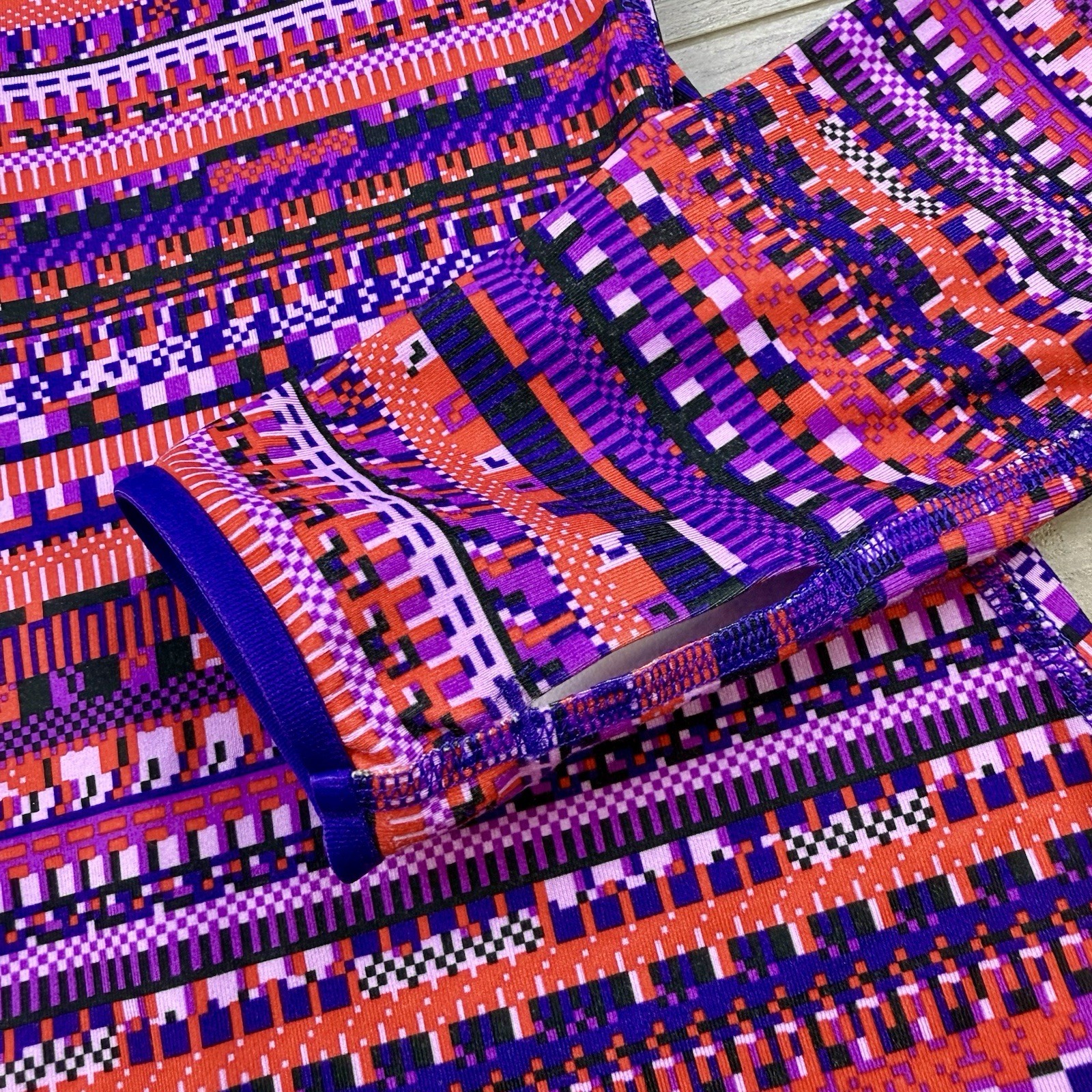 Nike Pro Dri-Fit Hyperwarm Engineered Print 1/2 Zip Aztec Tribal Women’s Small
