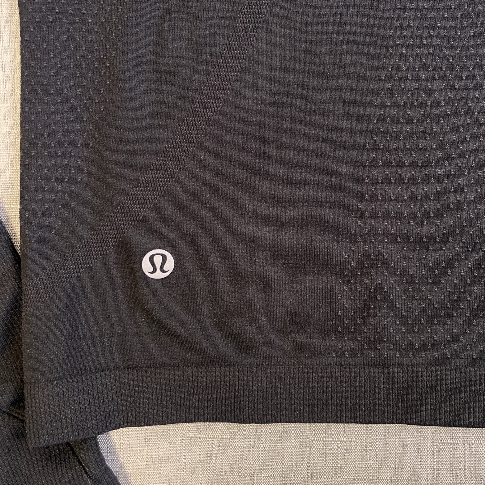 Lululemon Swiftly Tech 1/2 Zip 2.0 Cool Black Graphite Grey Women Size 10