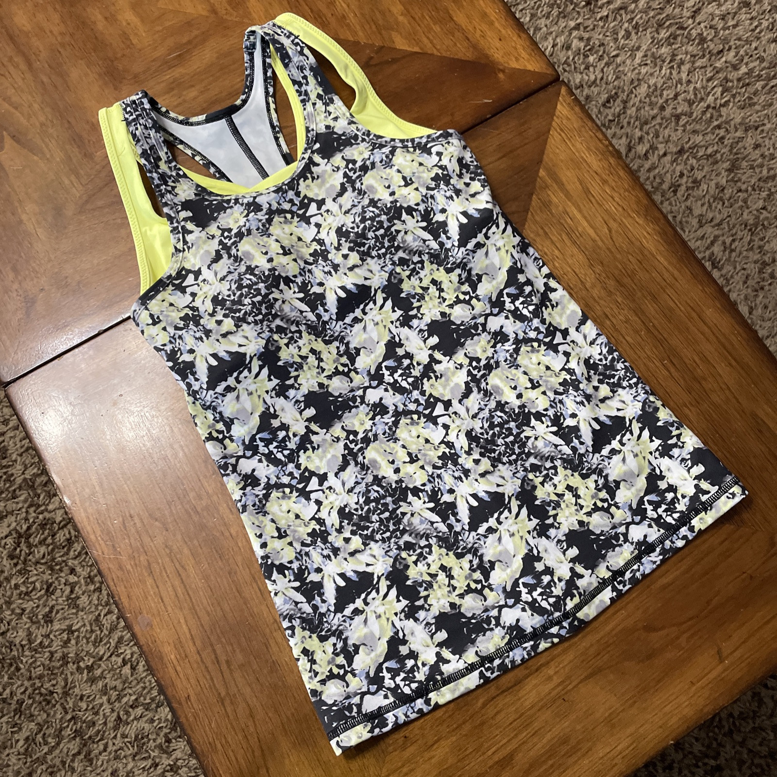 Lululemon Inspiration Tank Top Gray Green Athletic Yoga Gym Racerback Women’s 4