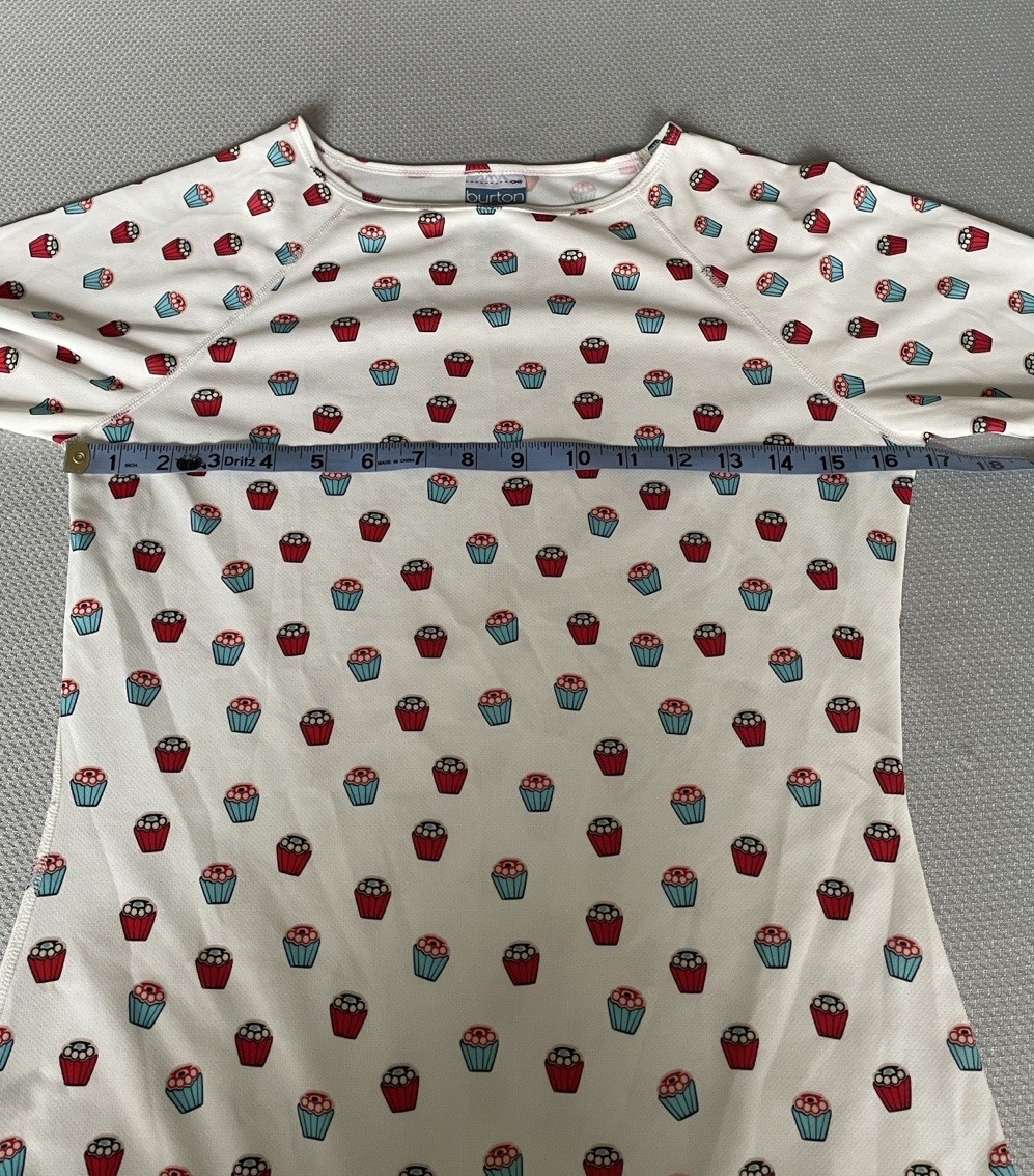 Burton Dryride Lightweight Base Layer Cupcake Print Pullover Shirt Size Medium