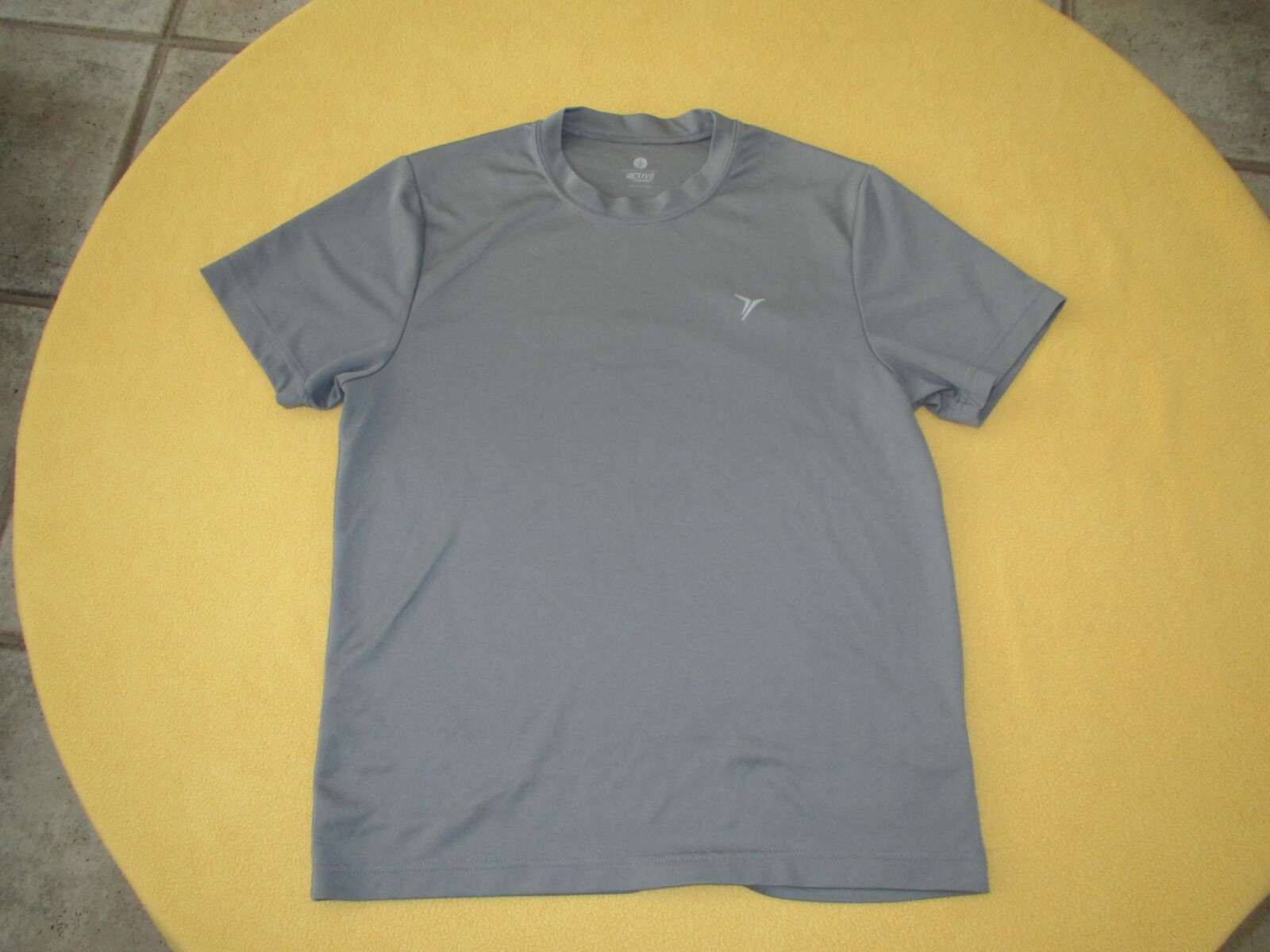 Active by Old Navy Mens T-Shirt Grey SZ-S