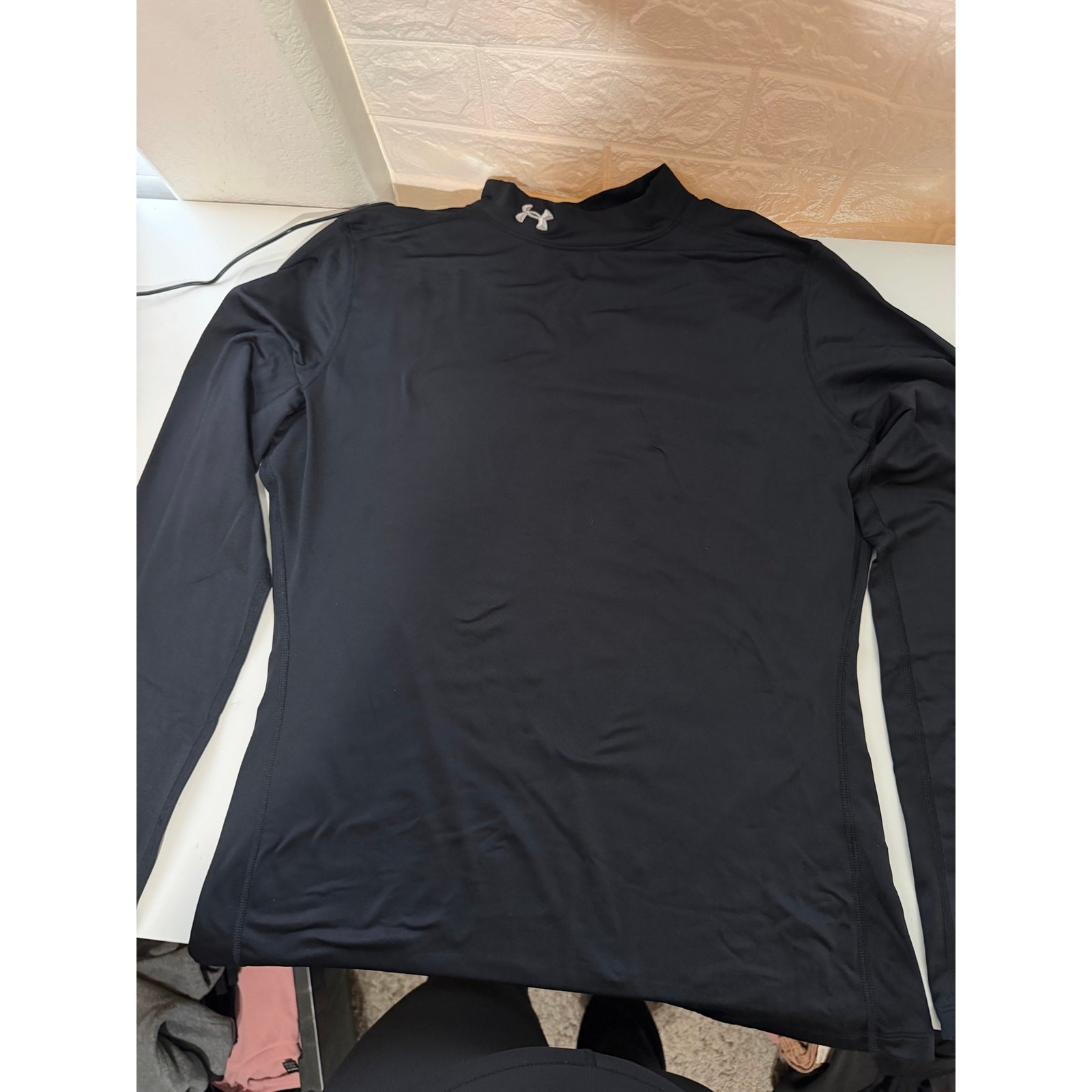 Under Armour ColdGear Mock Neck Compression Shirt – Women’s XL – Black