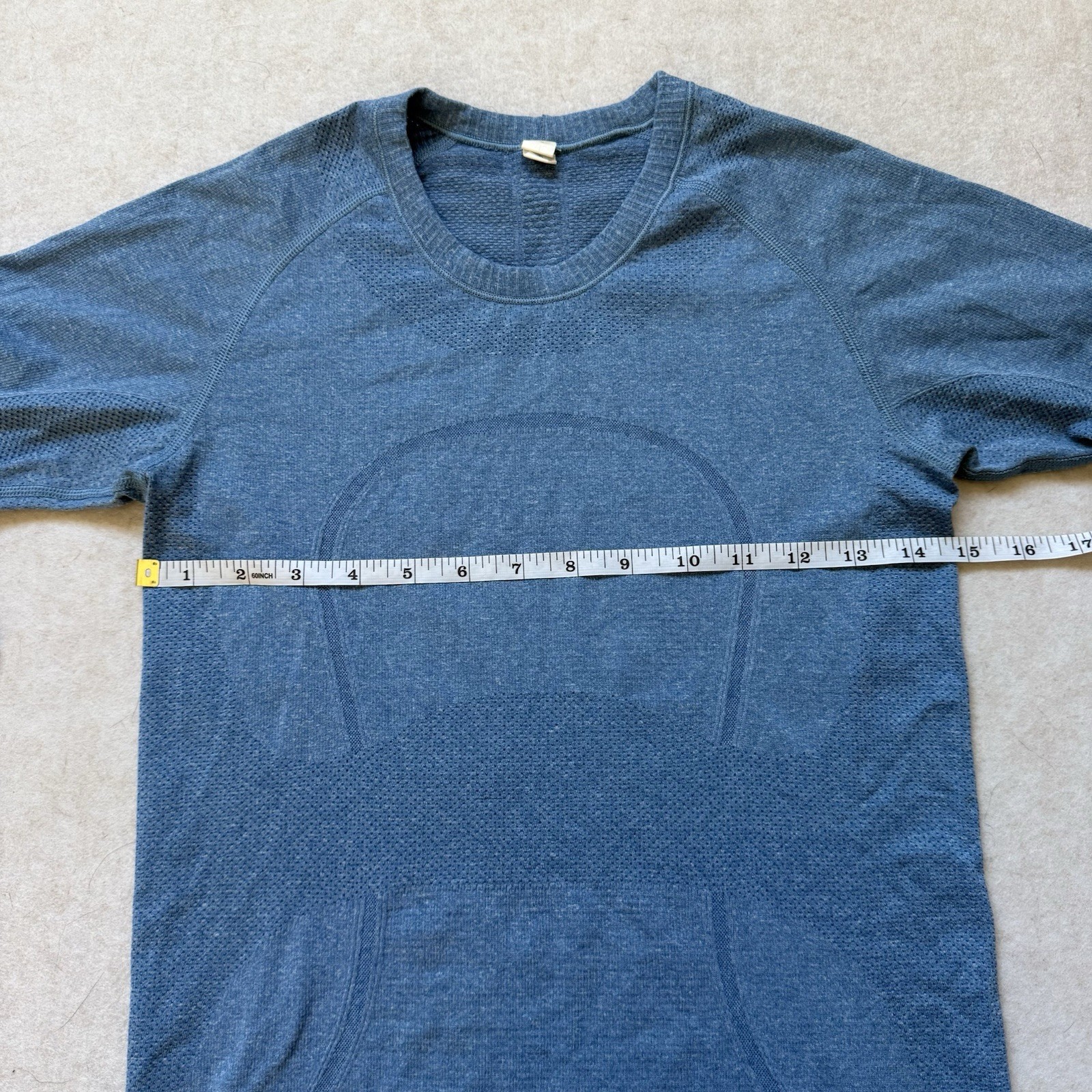Lululemon Swiftly Tech 1.0 LS Heathered Blue Seamless Training Shirt Size 6 EUC