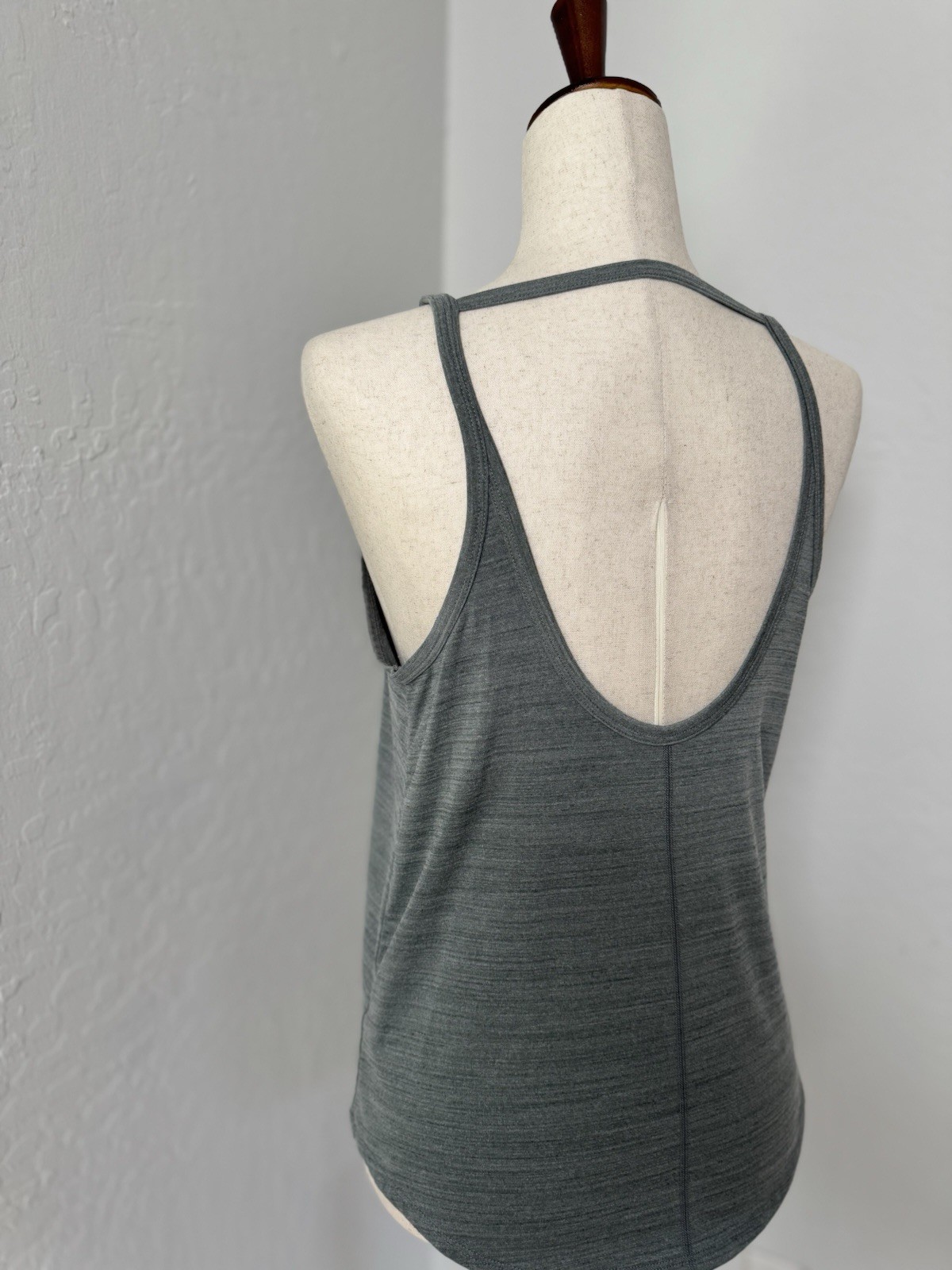 Nike Dri Fit Women’s Small Sleeveless Blue Athletic Tank Top