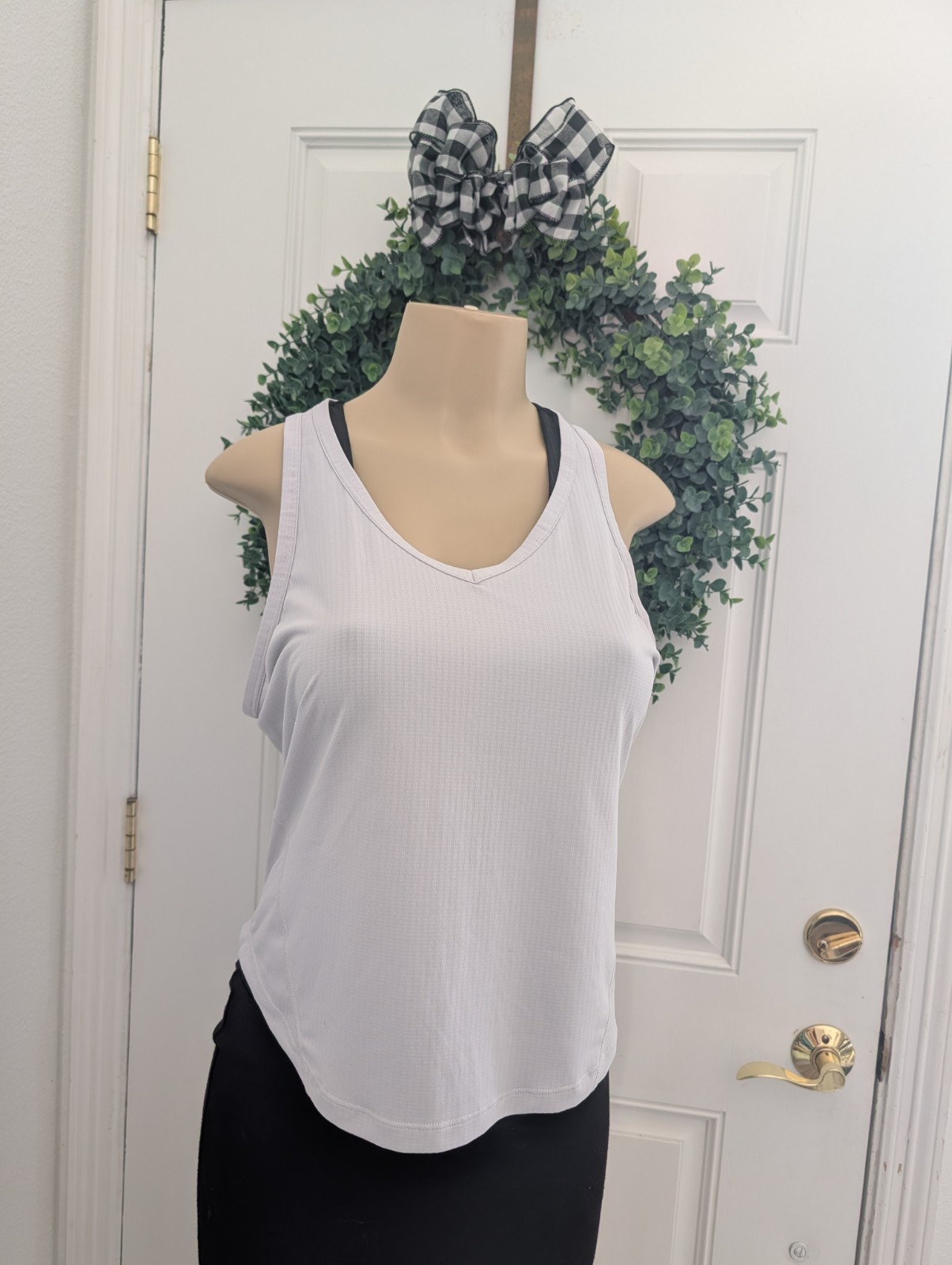 The North Face FlashDry Women’s White Mesh Scoop Neck Racerback Tank Top S