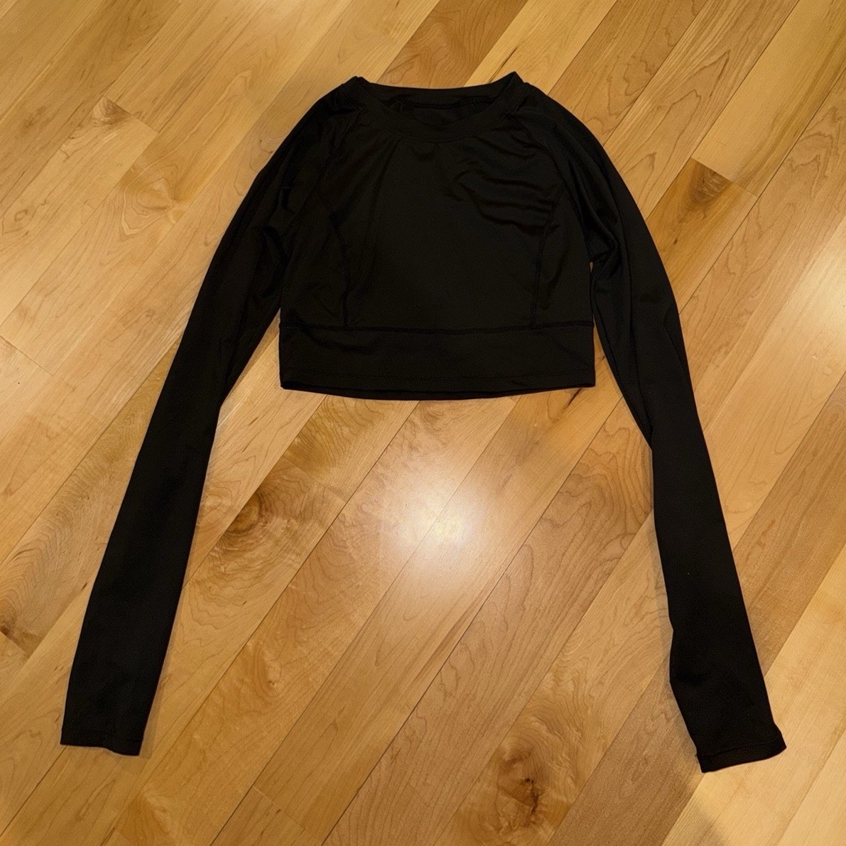 Halara S black long sleeve crop top only worn a few times!!