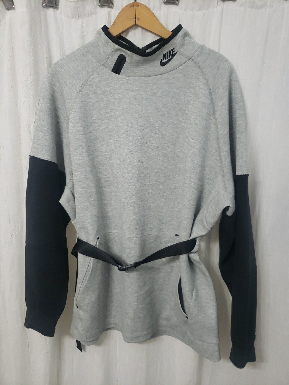 Nike NSW Women’s XS Tech Fleece Mock Neck Dress Shirt Tennis Golf (EUC)