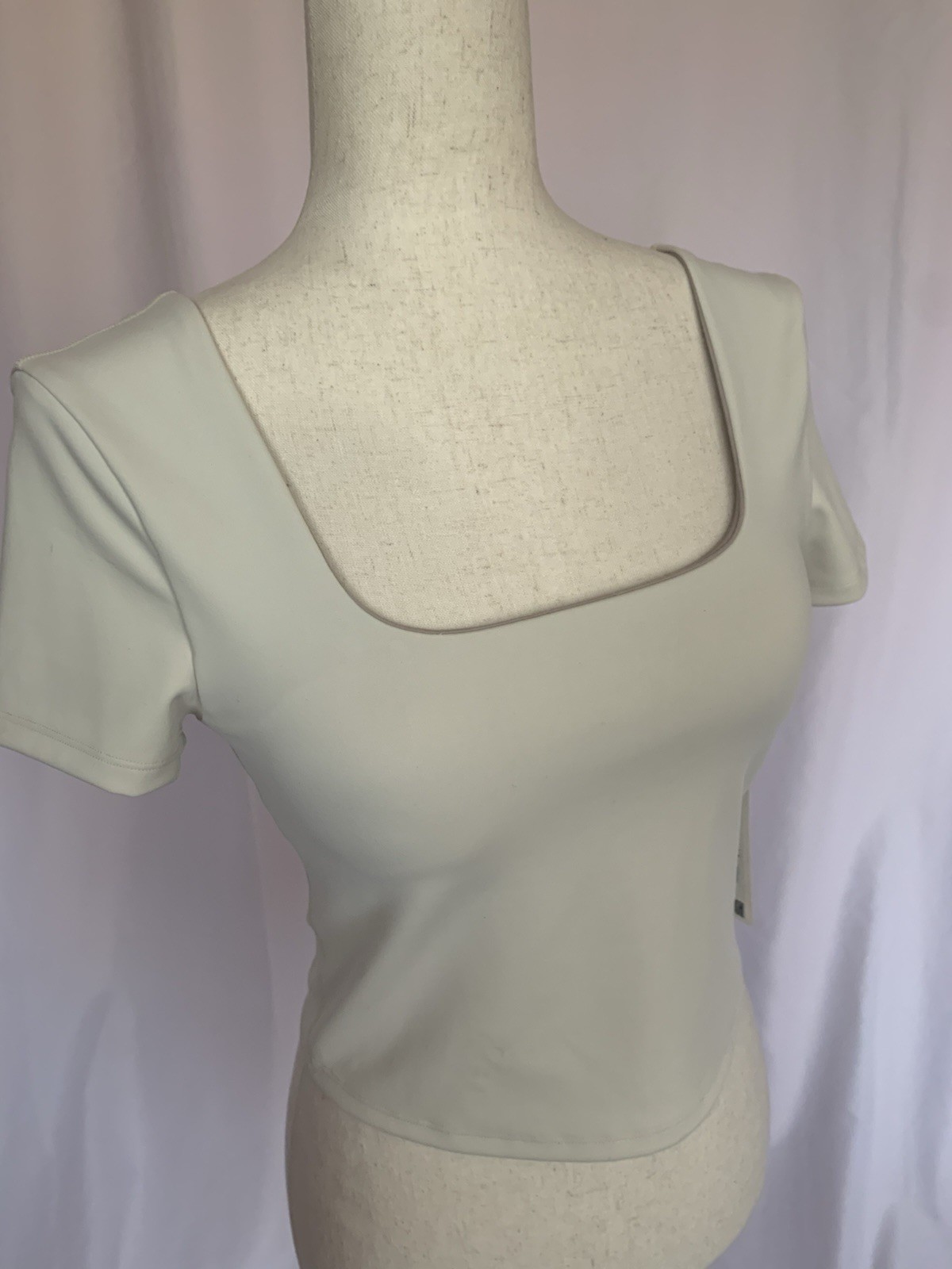 Lululemon NWT Wunder Under SmoothCover Square-Neck T-Shirt Ivory SZ 8