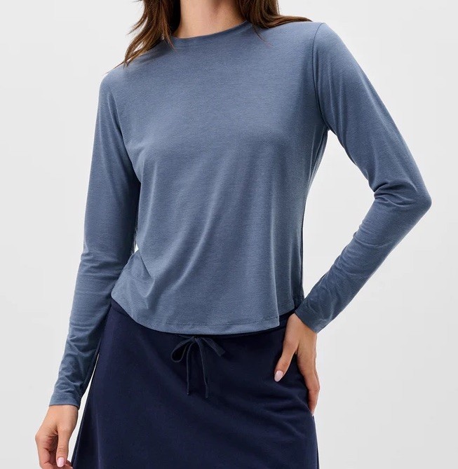 NWOT Women’s Johnnie-O Course Performance Long Sleeve T-Shirt Sea Blue – Small