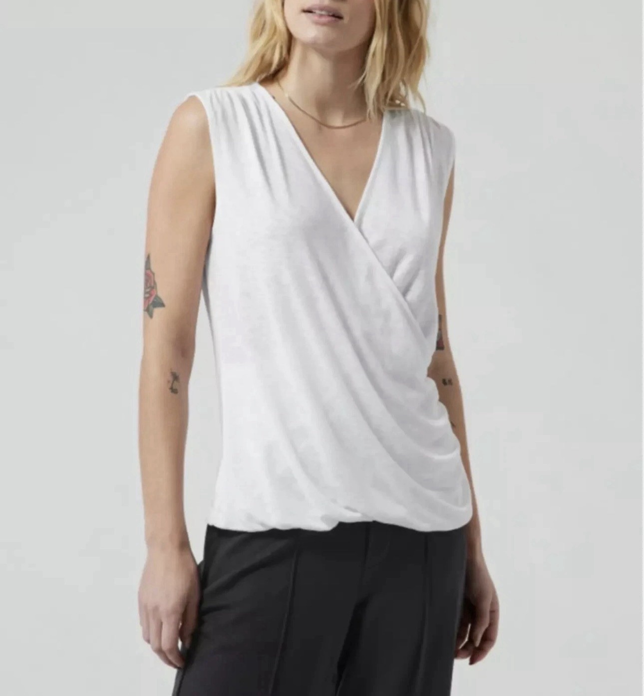 Athletic Breezy Wrap Tank Top Women’s Large White