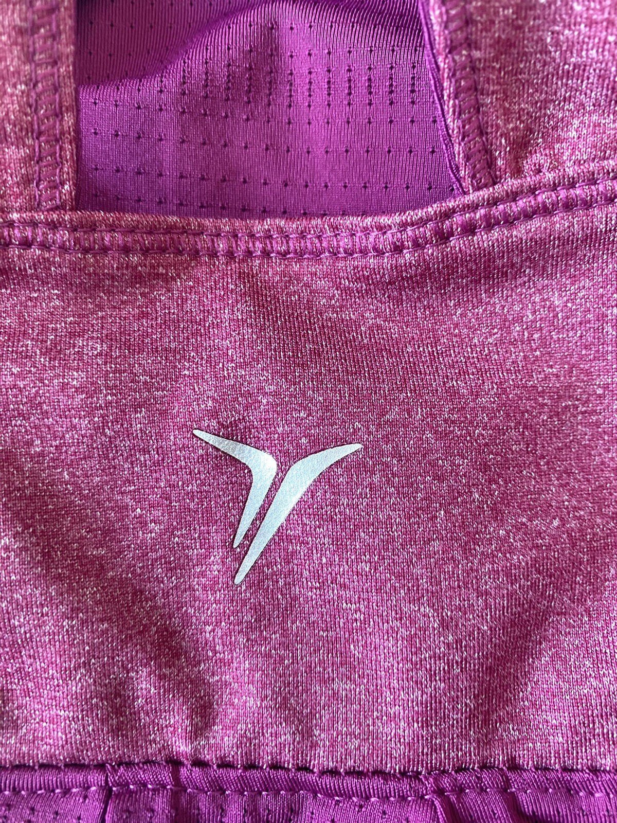 Old Navy Active Magenta Built In Bra Loose Fit Racerback Athletic Tank Top Sz XS