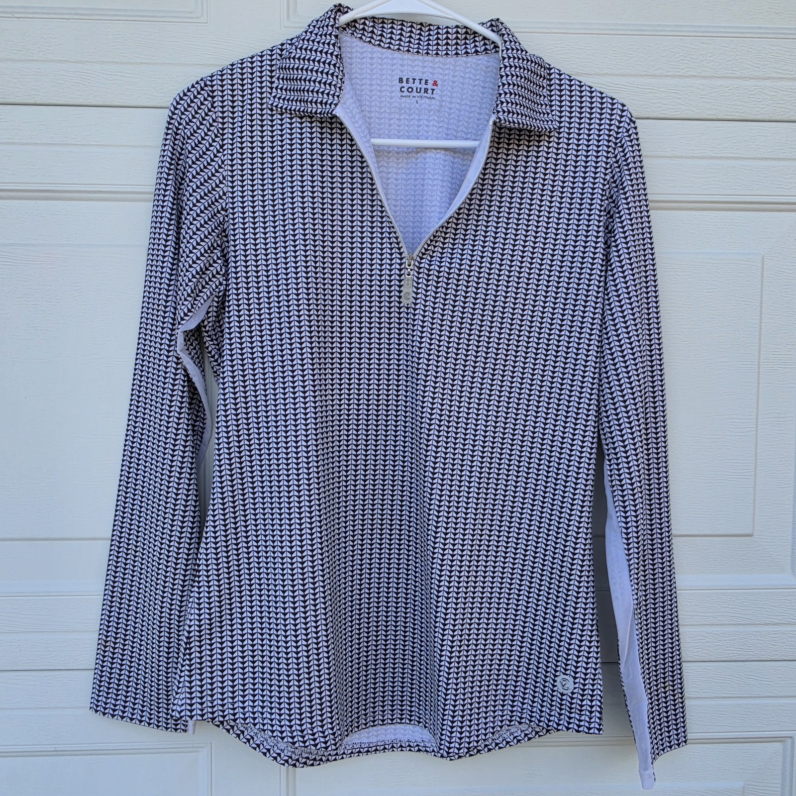 Bette & Court Womens 1/4 Zip Long Sleeve Performance Top Black & White Sz. Small